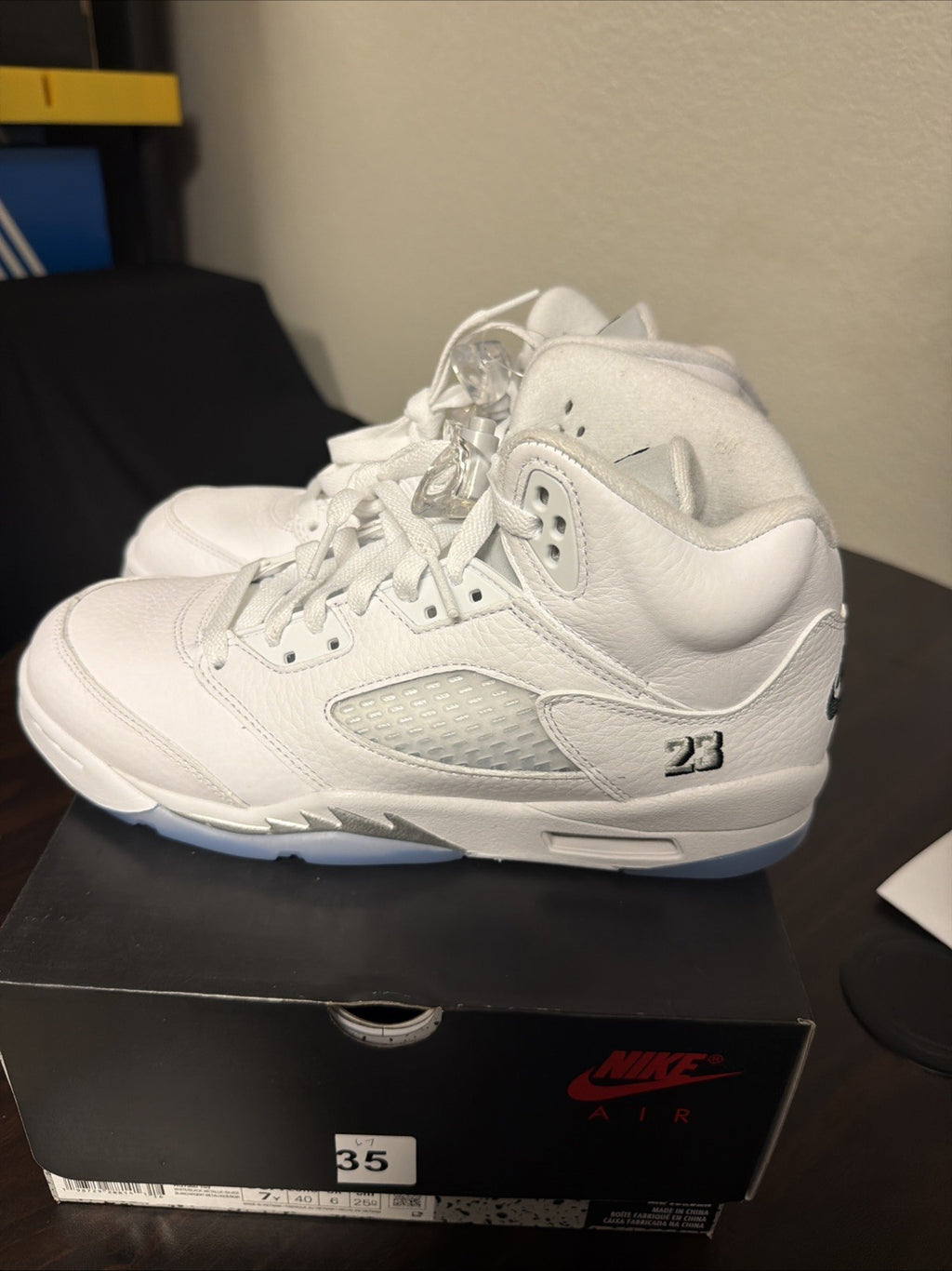 Jordan Air Jordan 5 Retro 'White Metallic' Grade-School (White) Size 7y