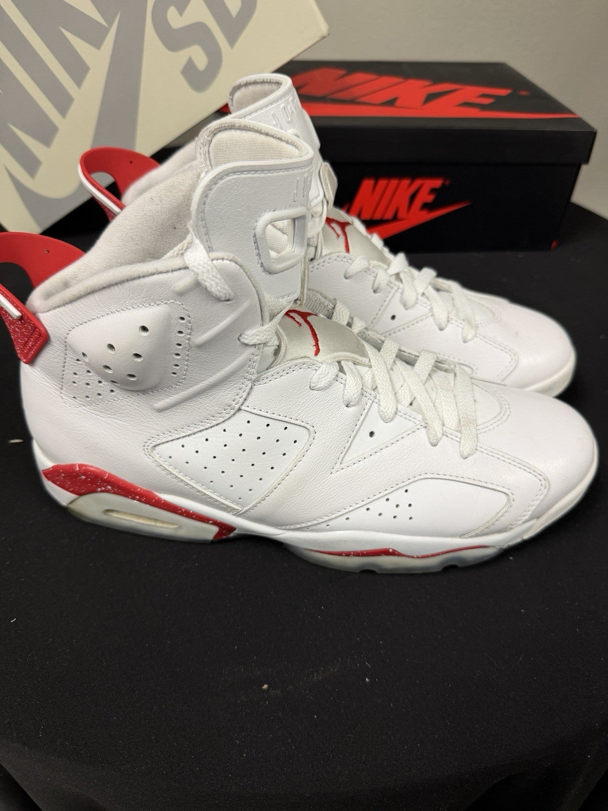 Nike Air Jordan 6 Retro White Red Oreo Mens Size 11 2022 CT8529-162 EUC
