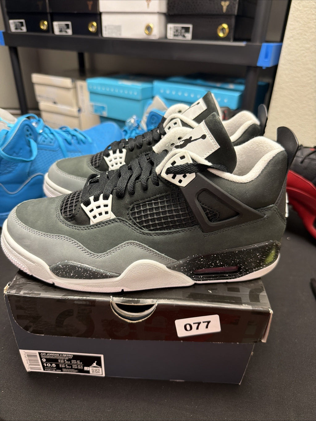Size 9 - Air Jordan 4 Retro 2024 Fear