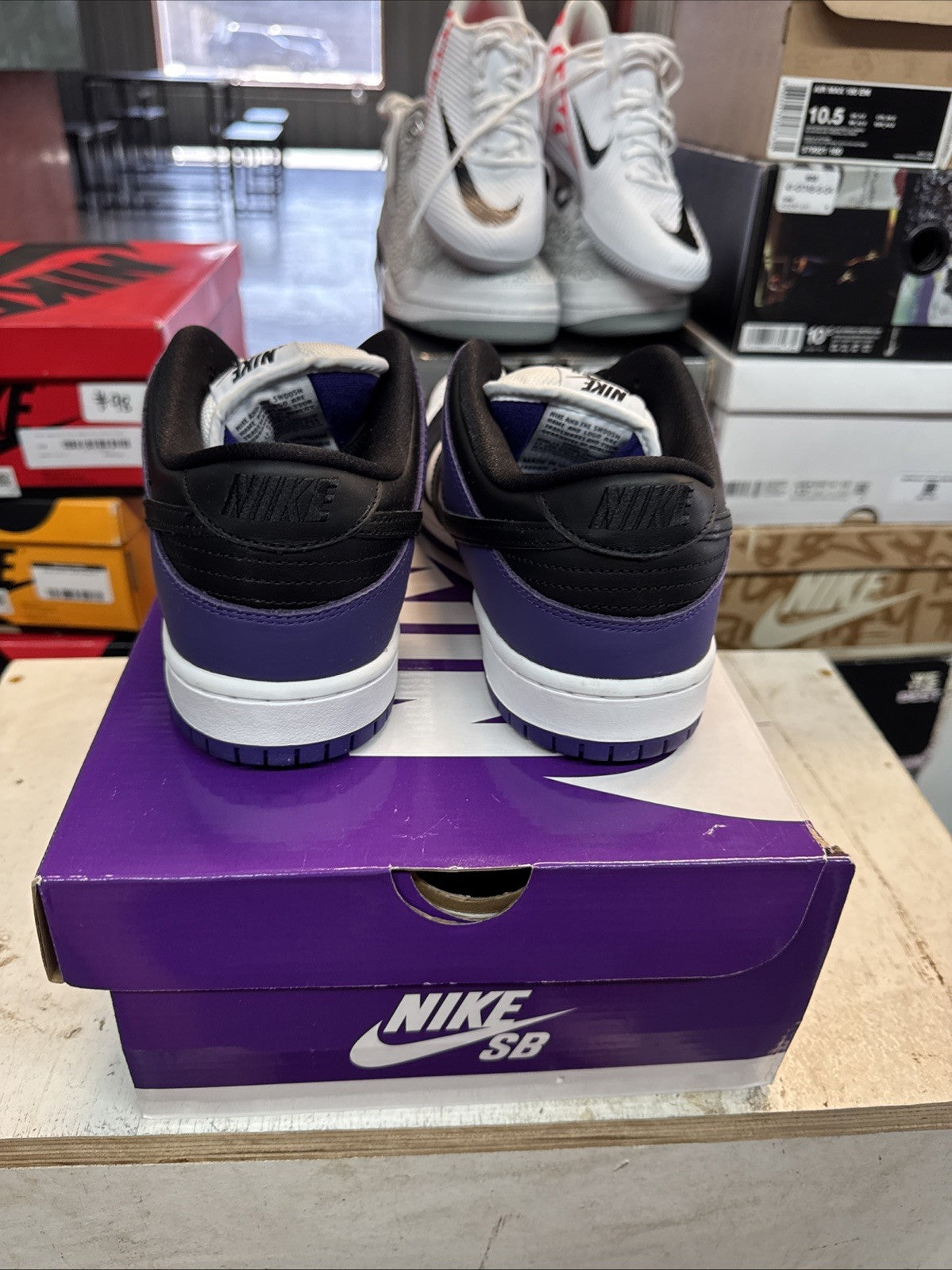 Size 9.5 - NIKE SB DUNK LOW PRO COURT PURPLE BLACK WHITE