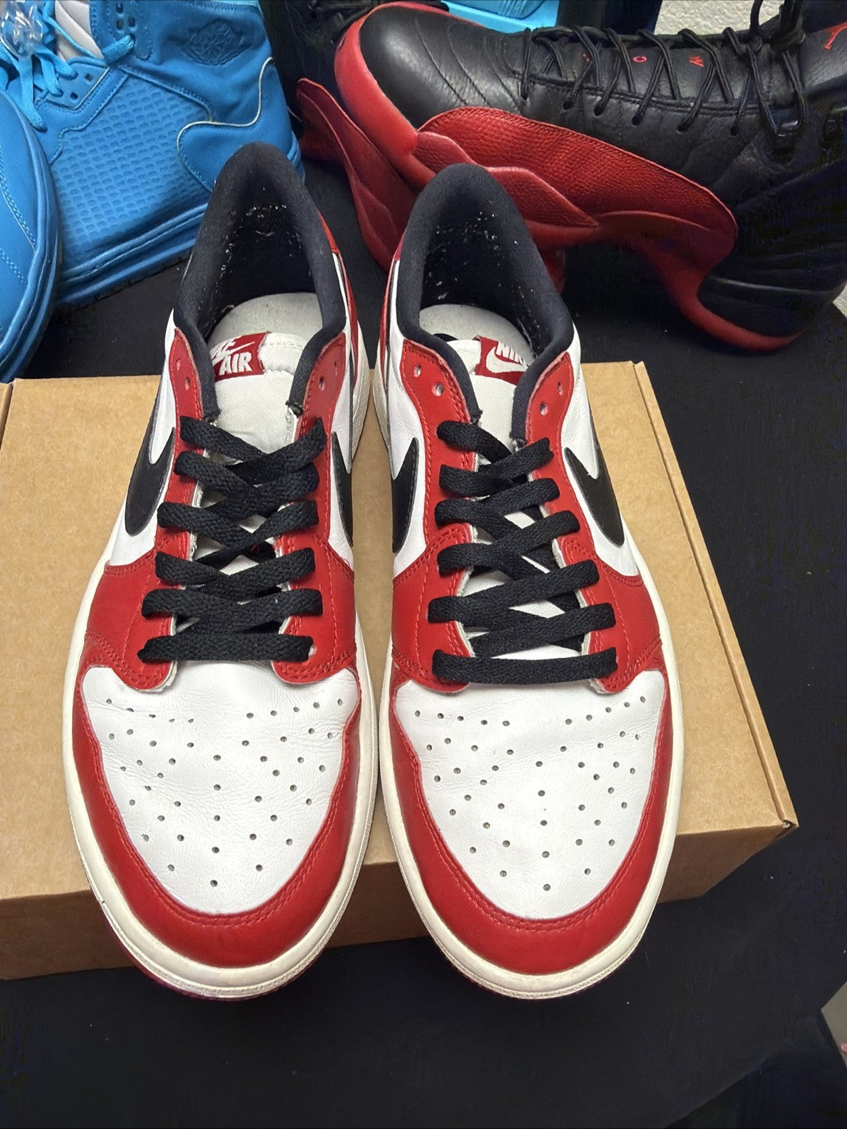 Size 9.5 Air Jordan 1 Retro OG 2016 Low Chicago 705329-600