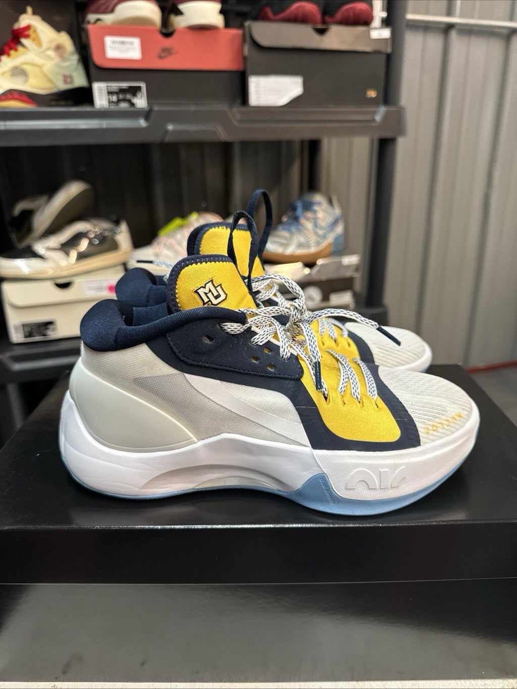 Size 4.5 - PE SAMPLE Marquette University Jordan Zoom Separate MU