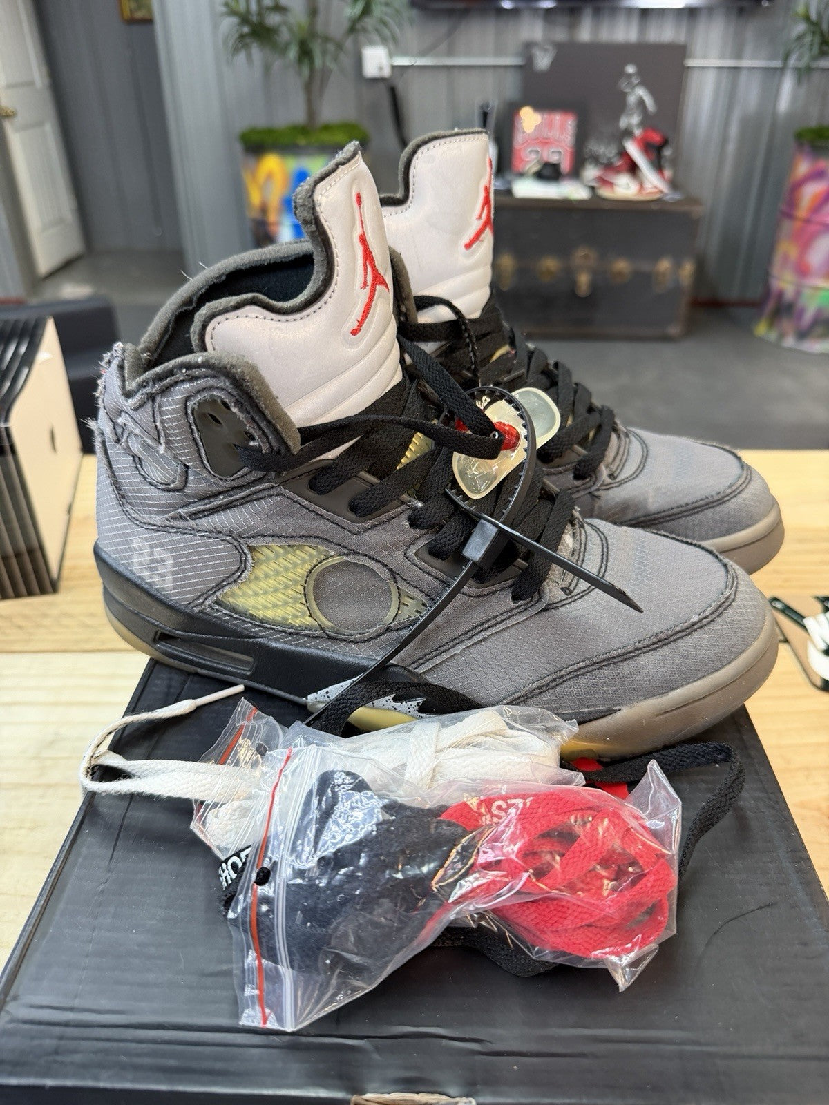 Jordan 5 Retro Off-White Muslin, Size 8, Pre-Owned