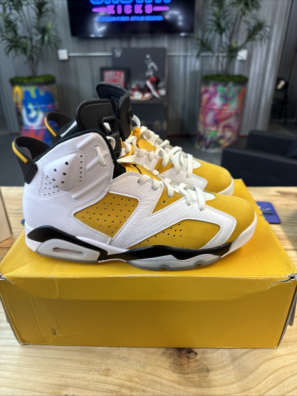 Size 10.5 - Nike Air Jordan 6 Retro Yellow Ochre