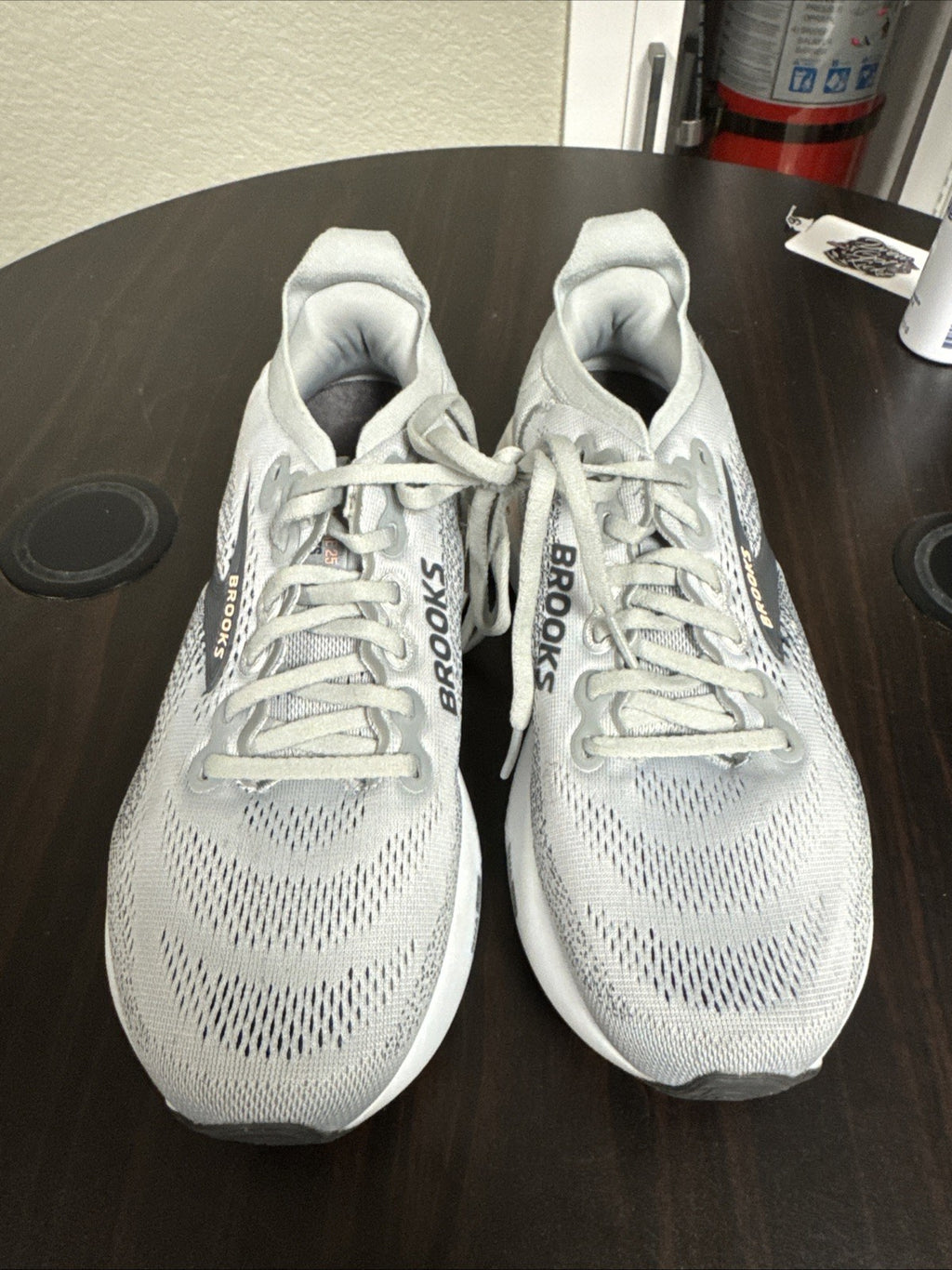 Brooks Adrenaline GTS 25 Women's Size 9 Grey Peach Running Shoes 1204431B032