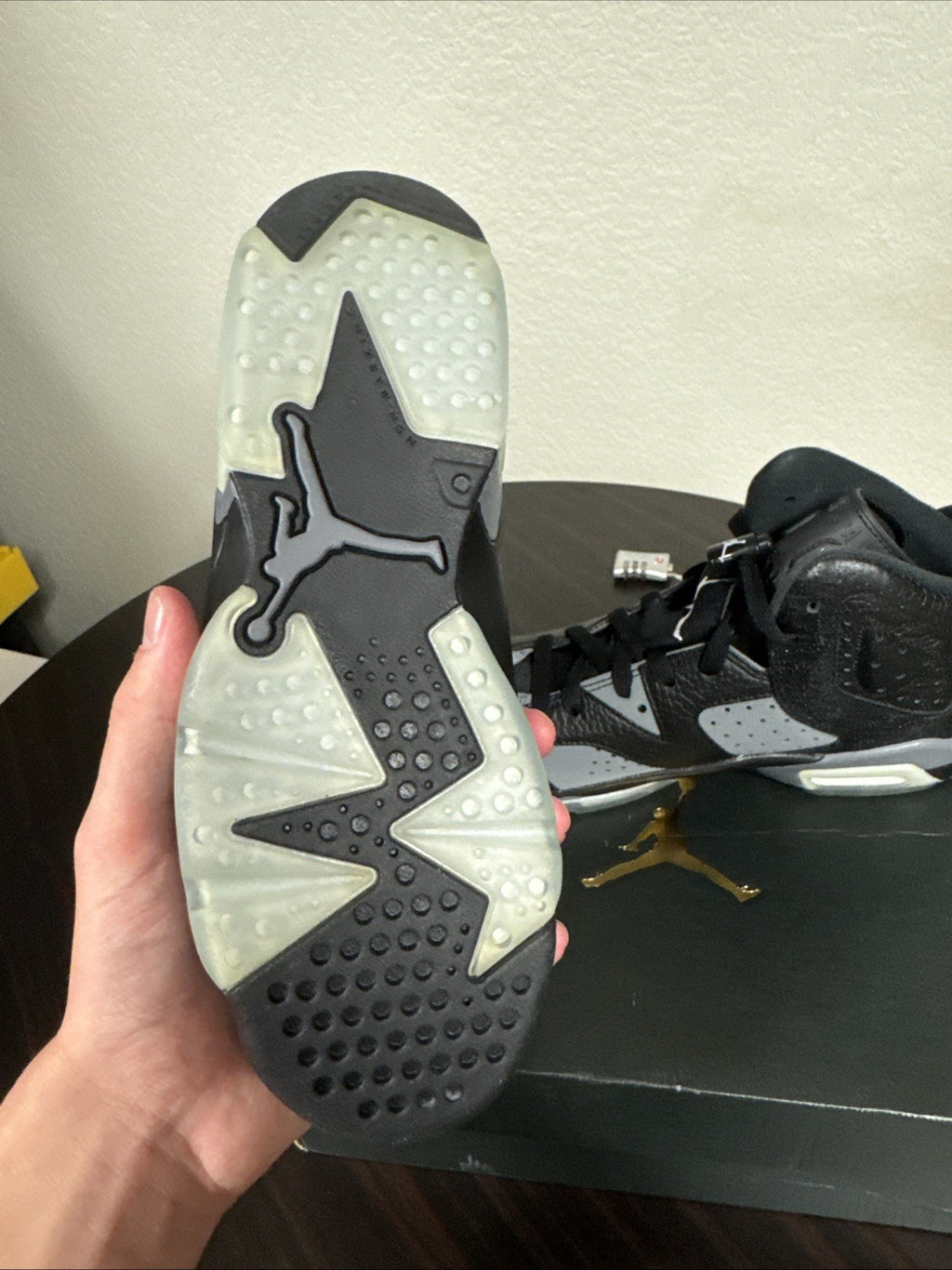 Size 5Y - Air Jordan Retro 6 Gs Black Cool Greys