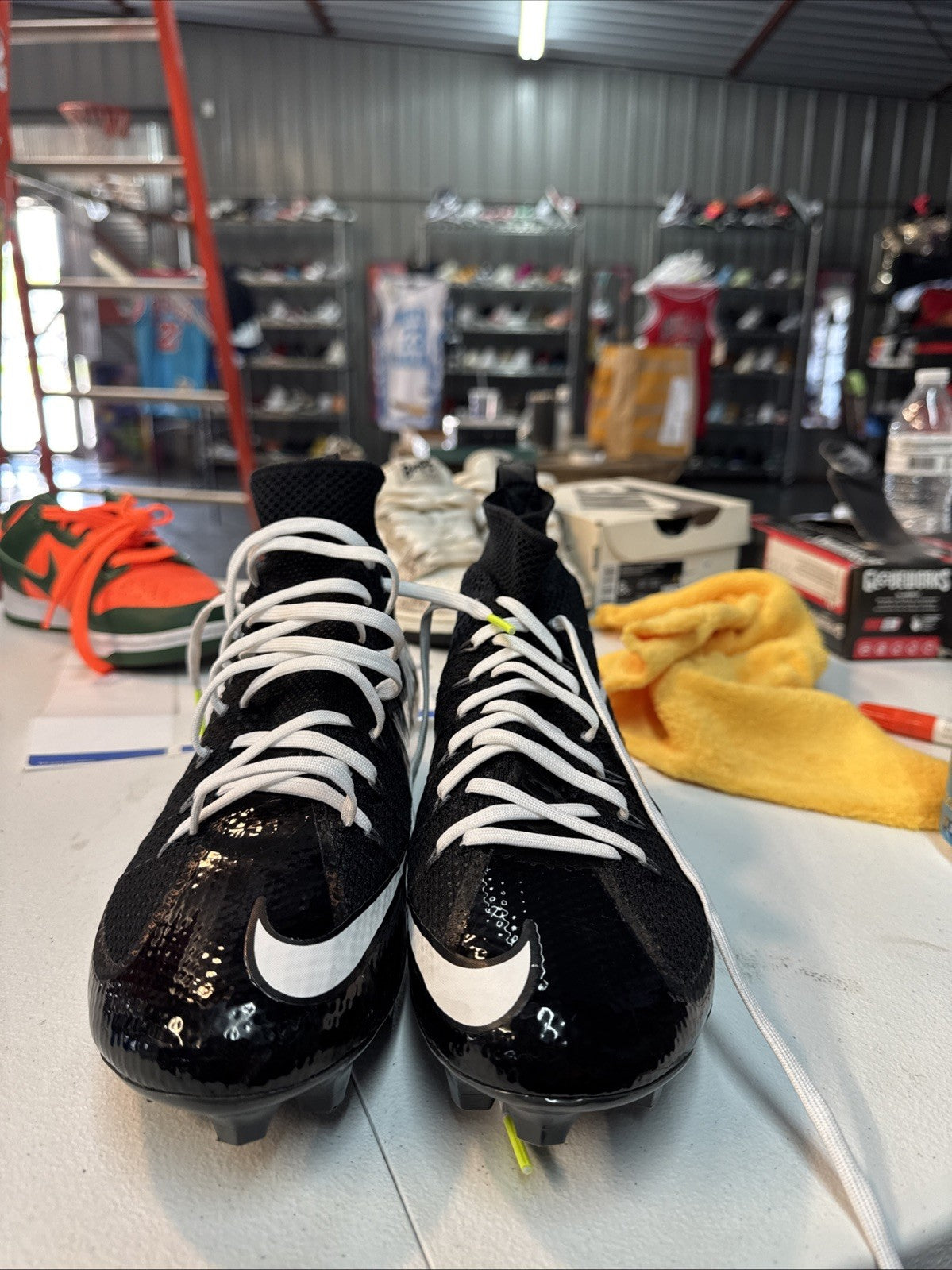 Size 8.5 - Nike Vapor Edge 360 Untouchable Football Cleats | Replacement Box