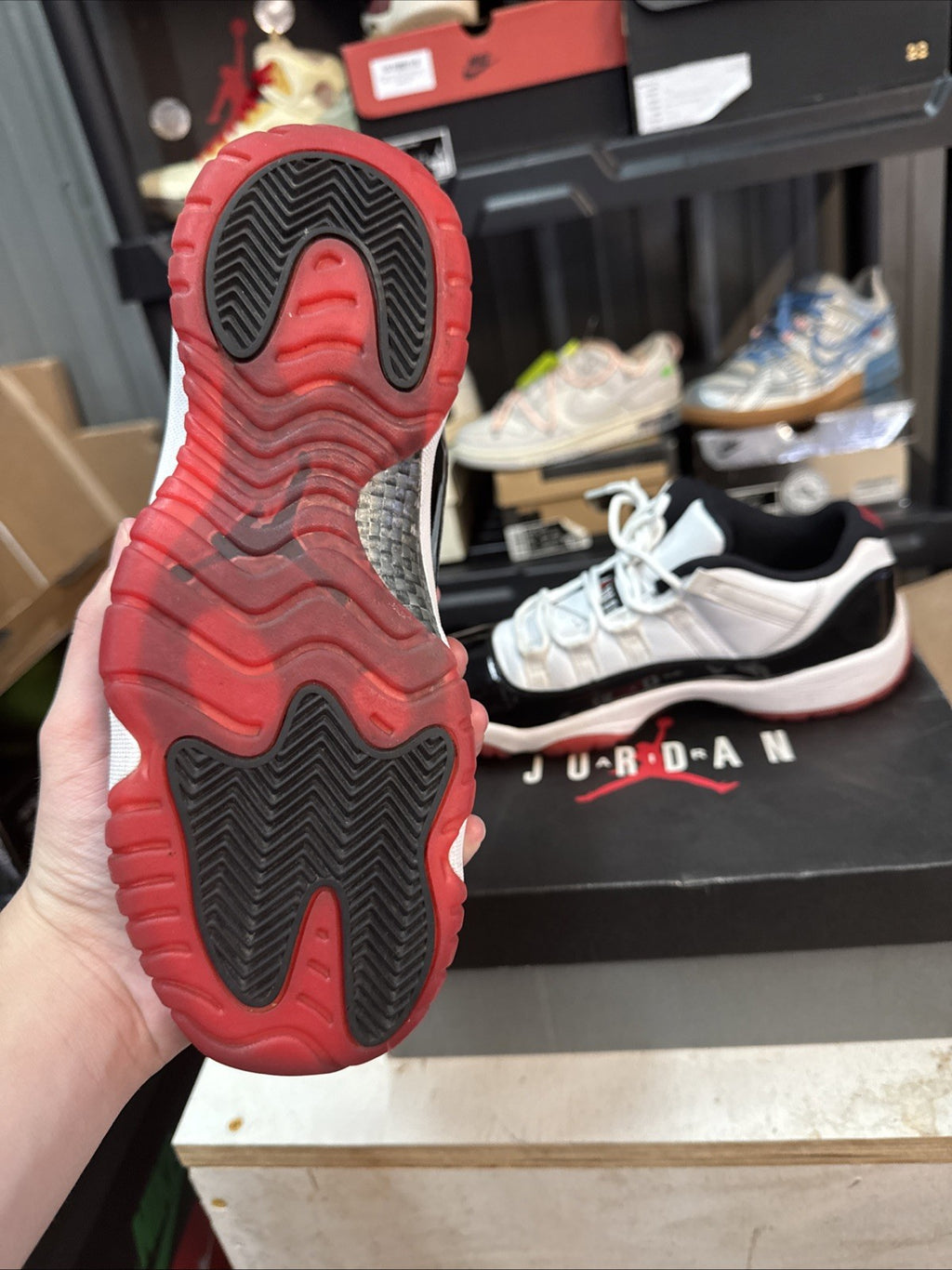 Air Jordan 11 Low GS Concord Bred White Sneakers 528896-160 Mens Size 7Y Used