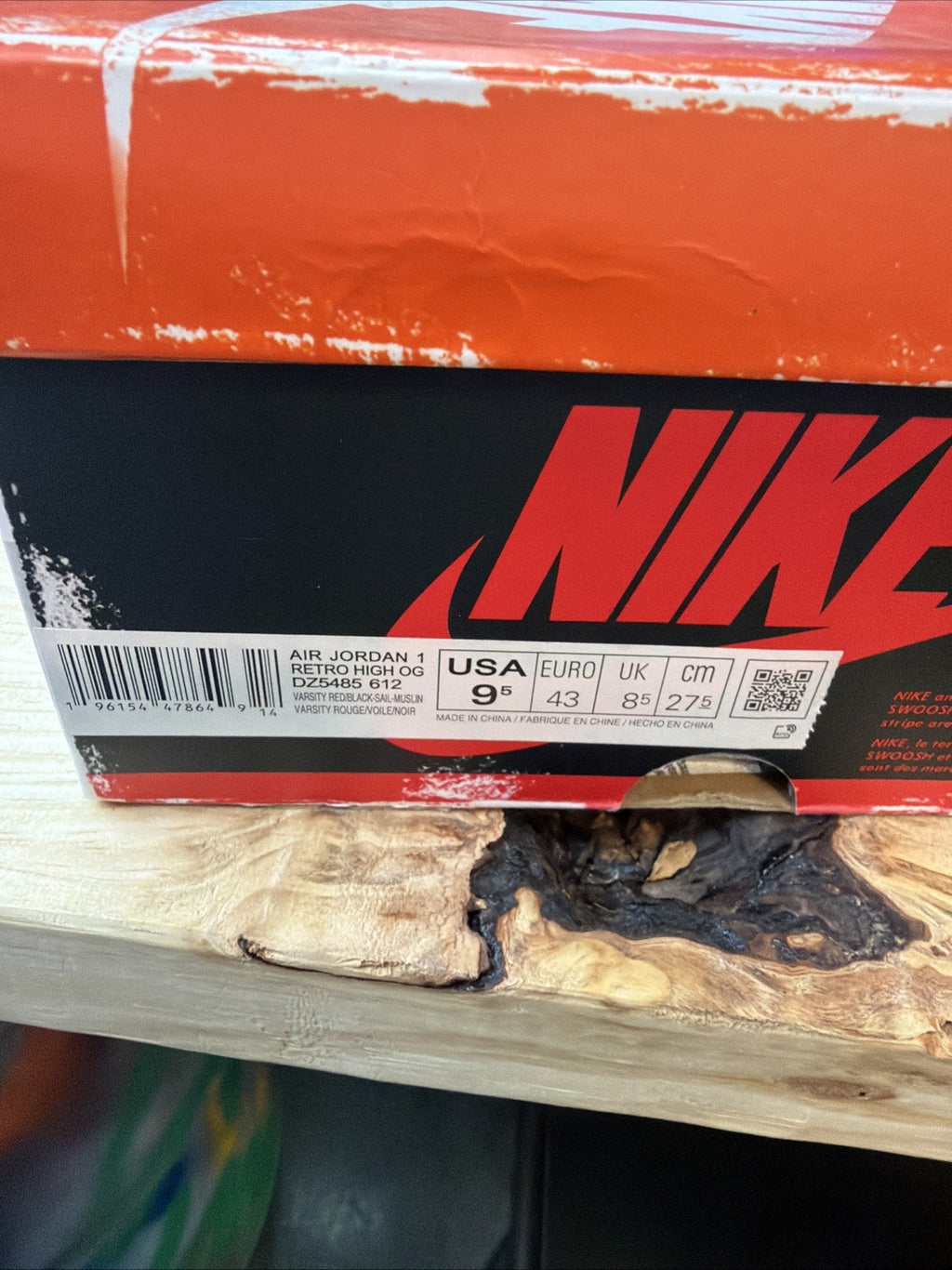 Size 9.5 - Jordan 1 Retro High OG Chicago Lost & Found 2022 w/ Box