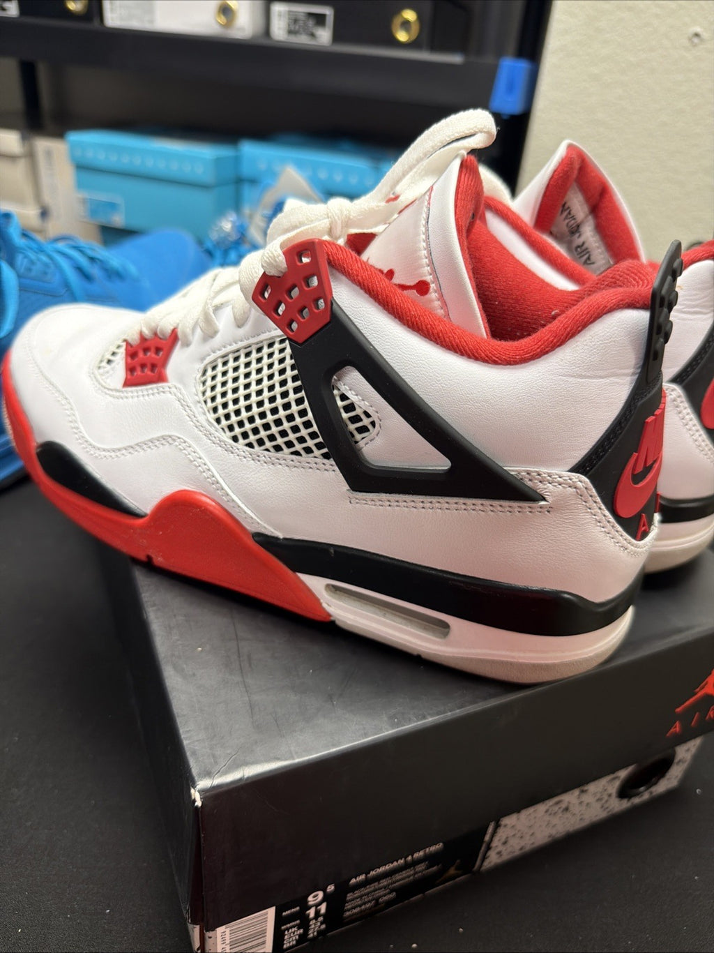 Nike Air Jordan 4 Fire Red Retro OG 2020 Size 9.5 DC7770-160