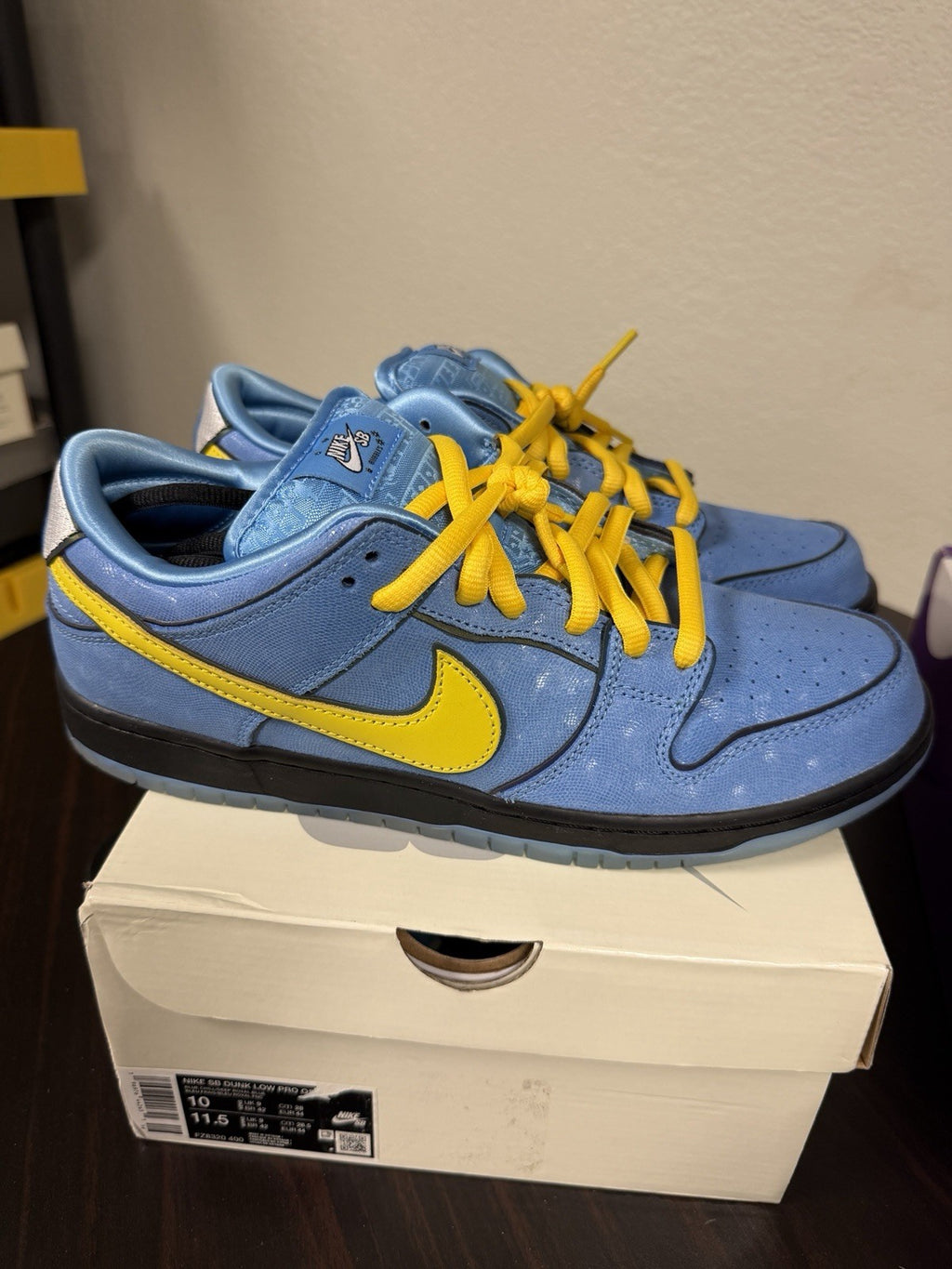 Size 10 - The Powerpuff Girls x Nike Dunk Low Pro SB QS Bubbles Men's Shoes