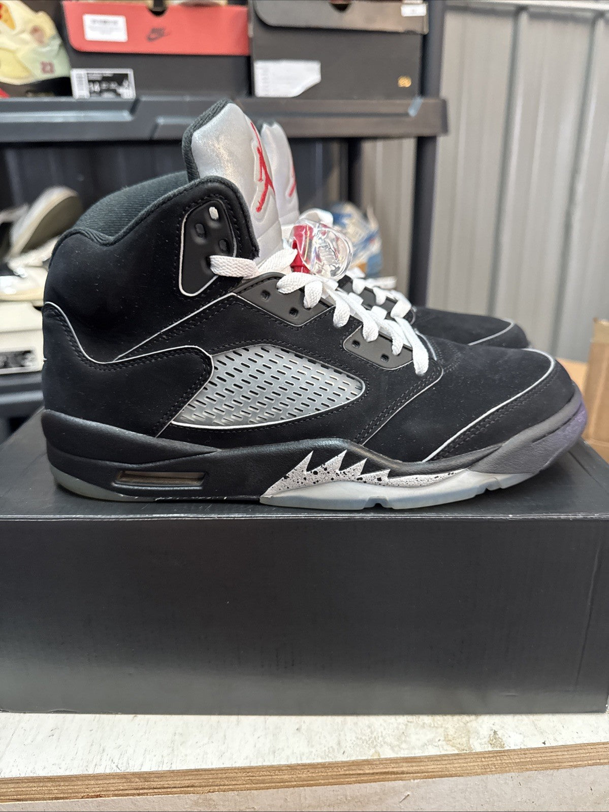 Size 9.5 - Air Jordan 5 Retro "BLACK METALLIC REIMAGINED"