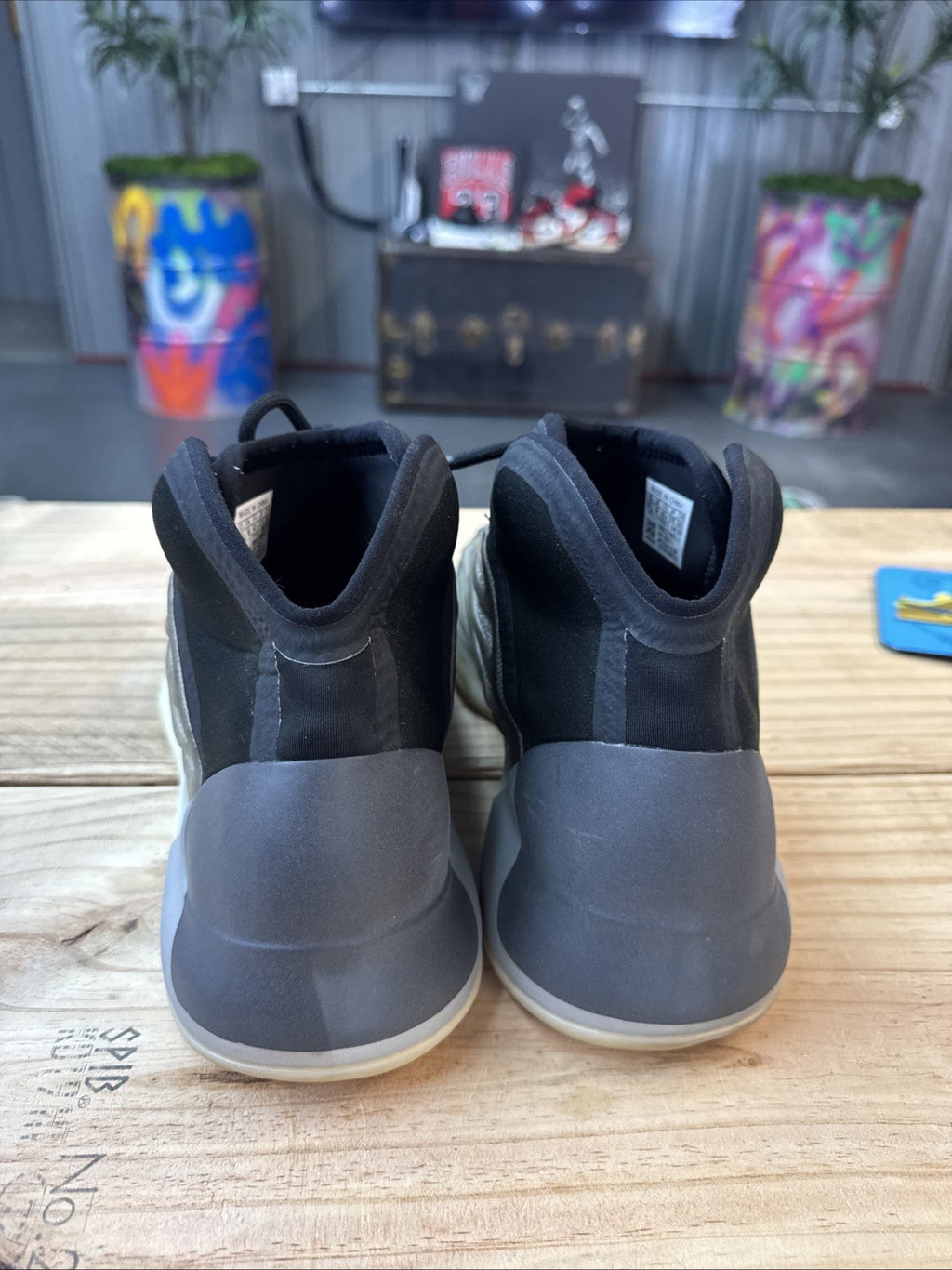 size 9.5 - Adidas Yeezy Quantum Barium | NOBOX