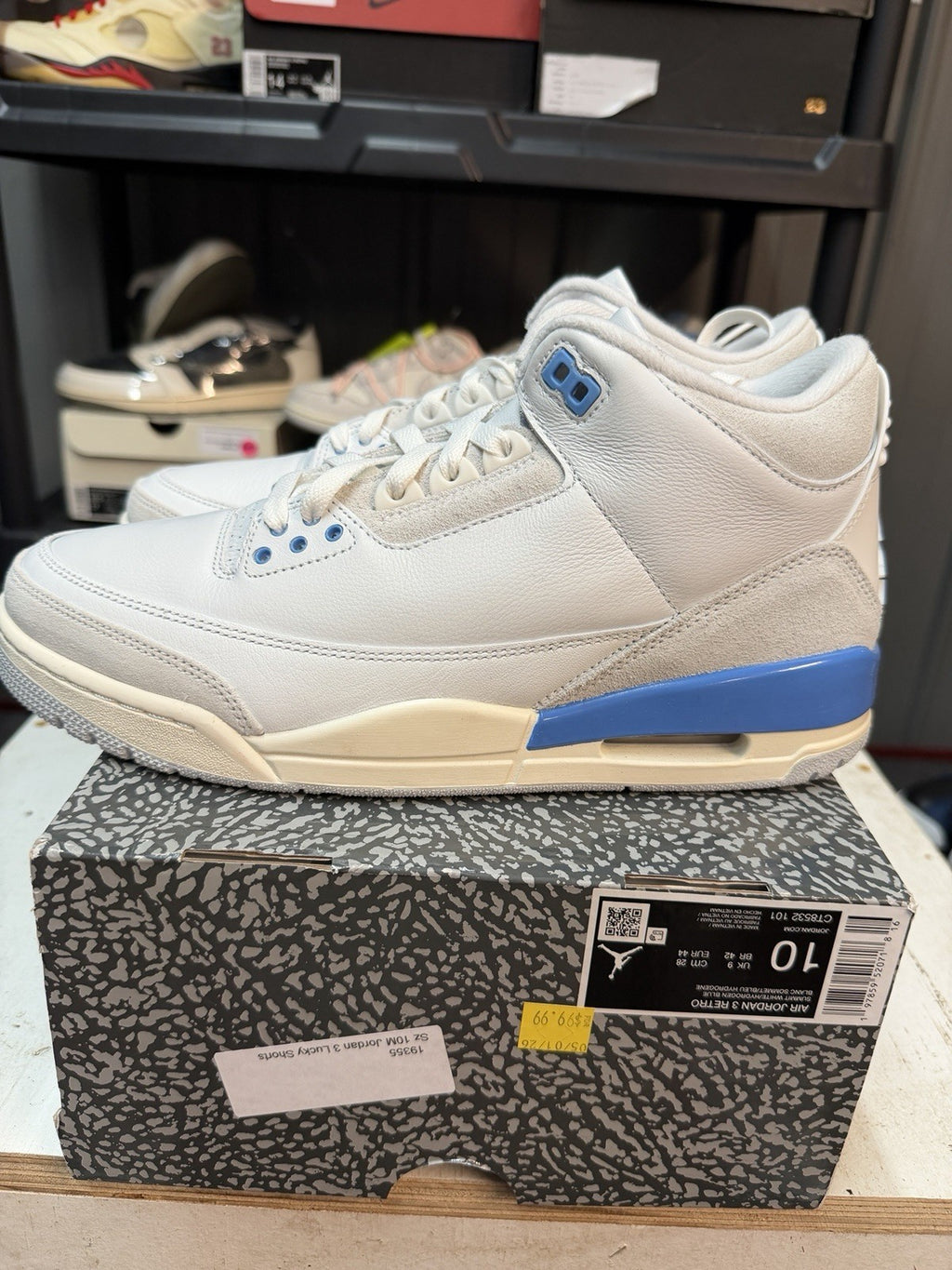 Air Jordan 3 Retro "LUCKY SHORTS" 2025 - Size 10 - CT8532 101 (54-52)