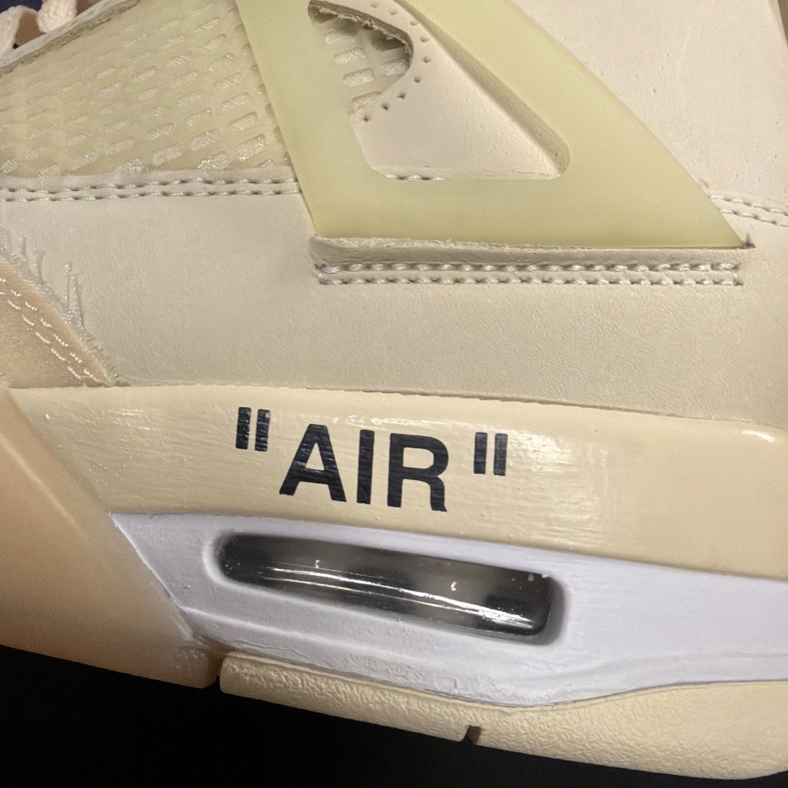 Size 9 - Jordan 4 SP x Off-White Mid Sail W