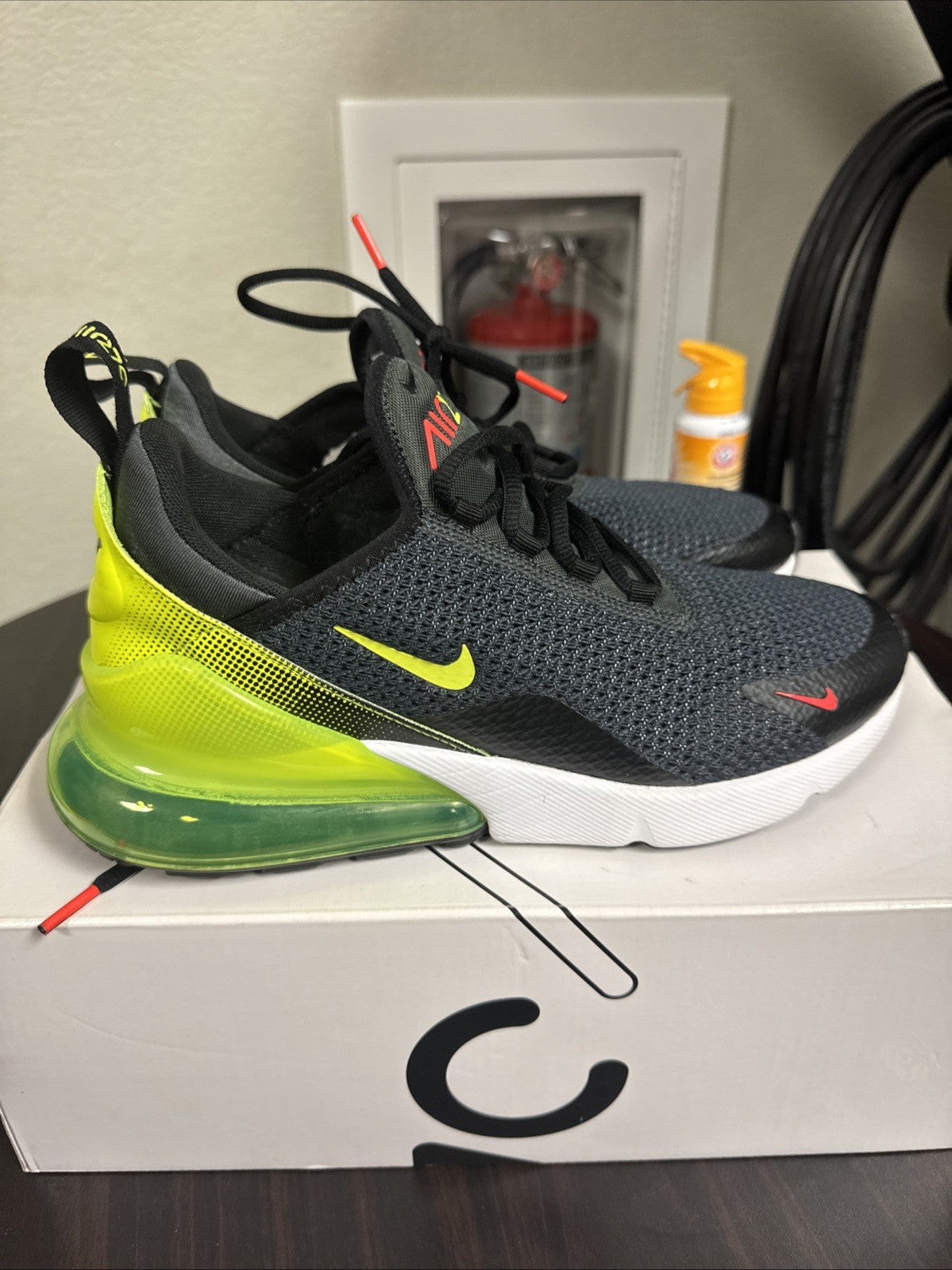 Nike AirMax 270 Neon Collection Sneakers Size 8