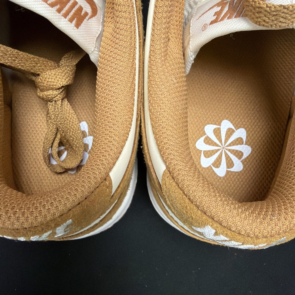 [HJ7673-100] WOMENS NIKE DUNK LOW