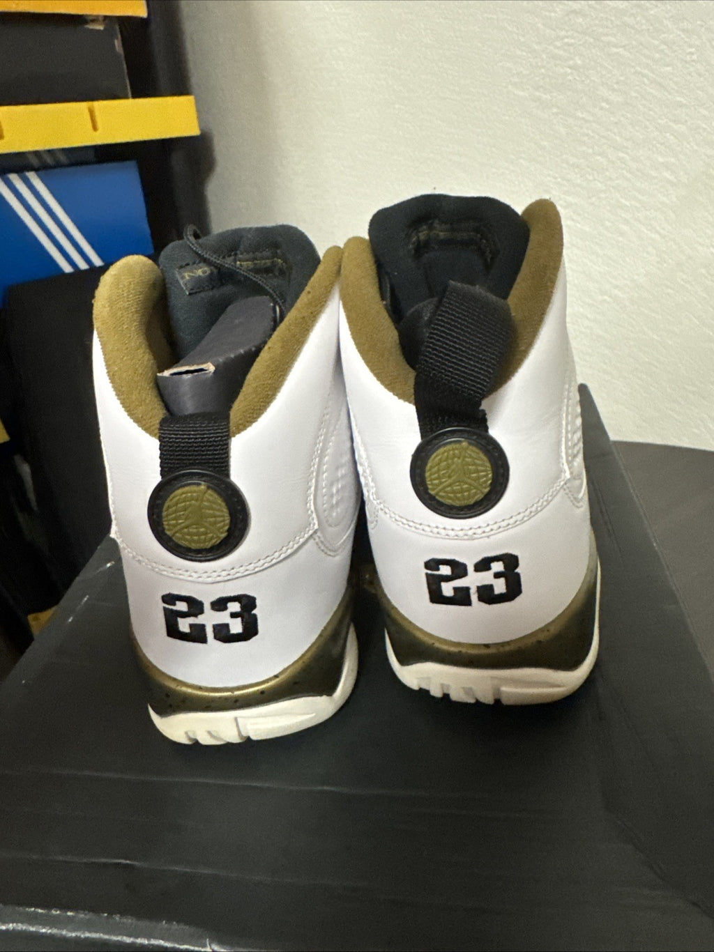 Nike Air Jordan IX 9 Retro Statue Men’s Size 9.5