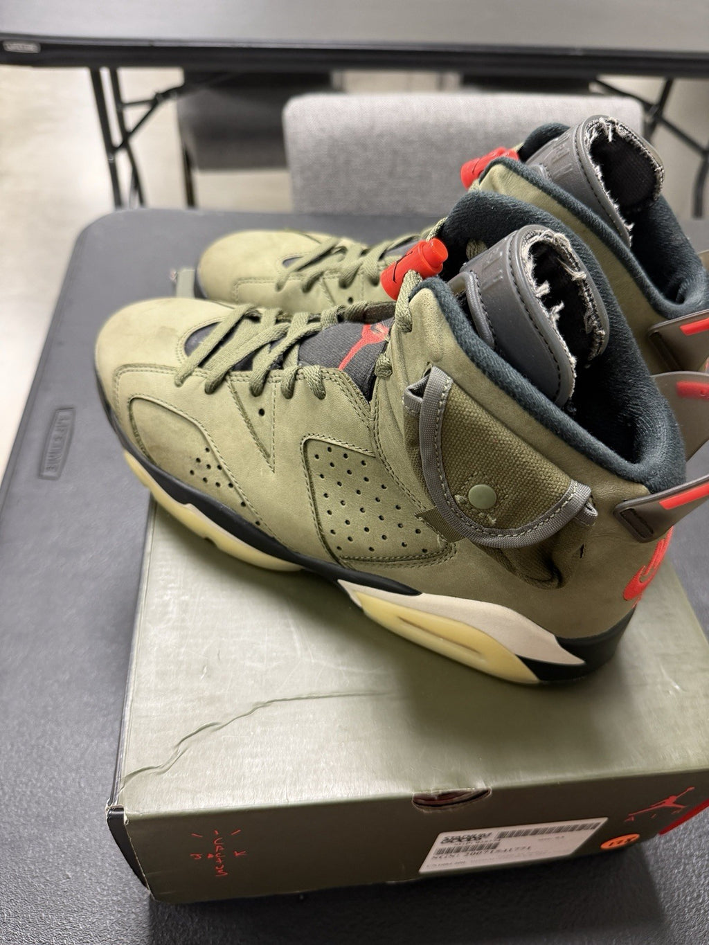 Jordan Air Jordan 6 Retro Travis Scott Olive 2019 CN1084-200 Men's Sneaker