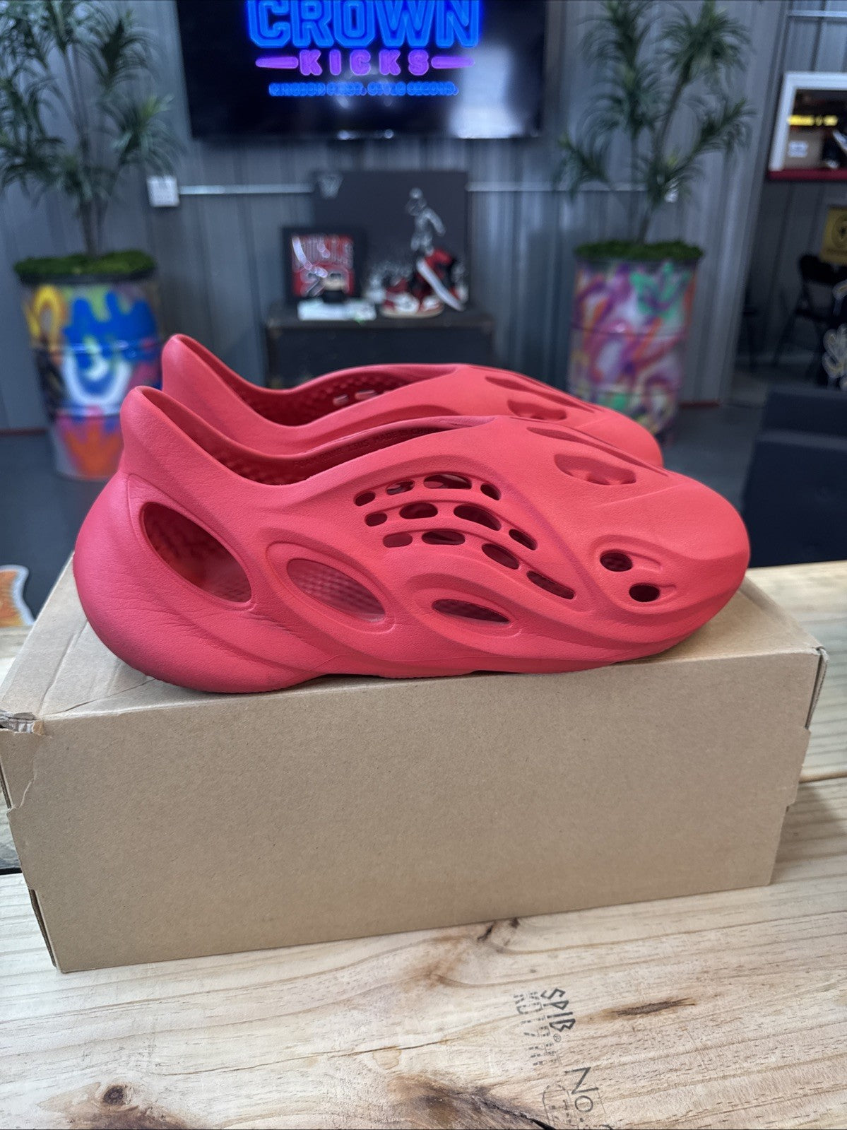 Adidas x Yeezy Foam Runner Vermillion Men’s Size 8