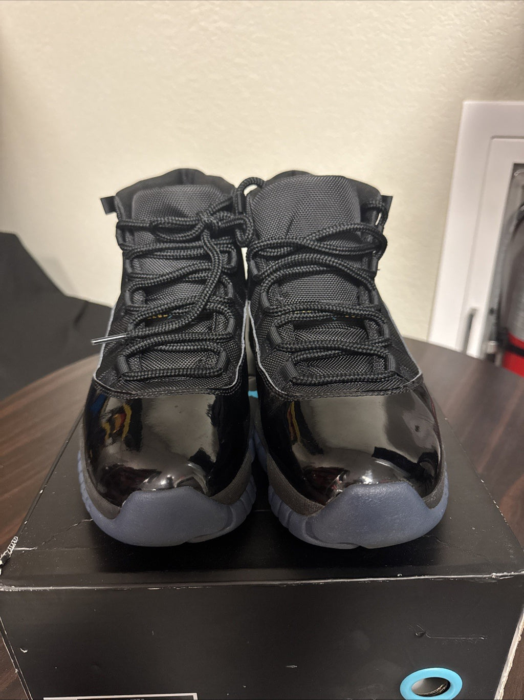 Nike Air Jordan 11 Retro Gamma Blue Black CT8012-047 Men’s Size 11.5 Used
