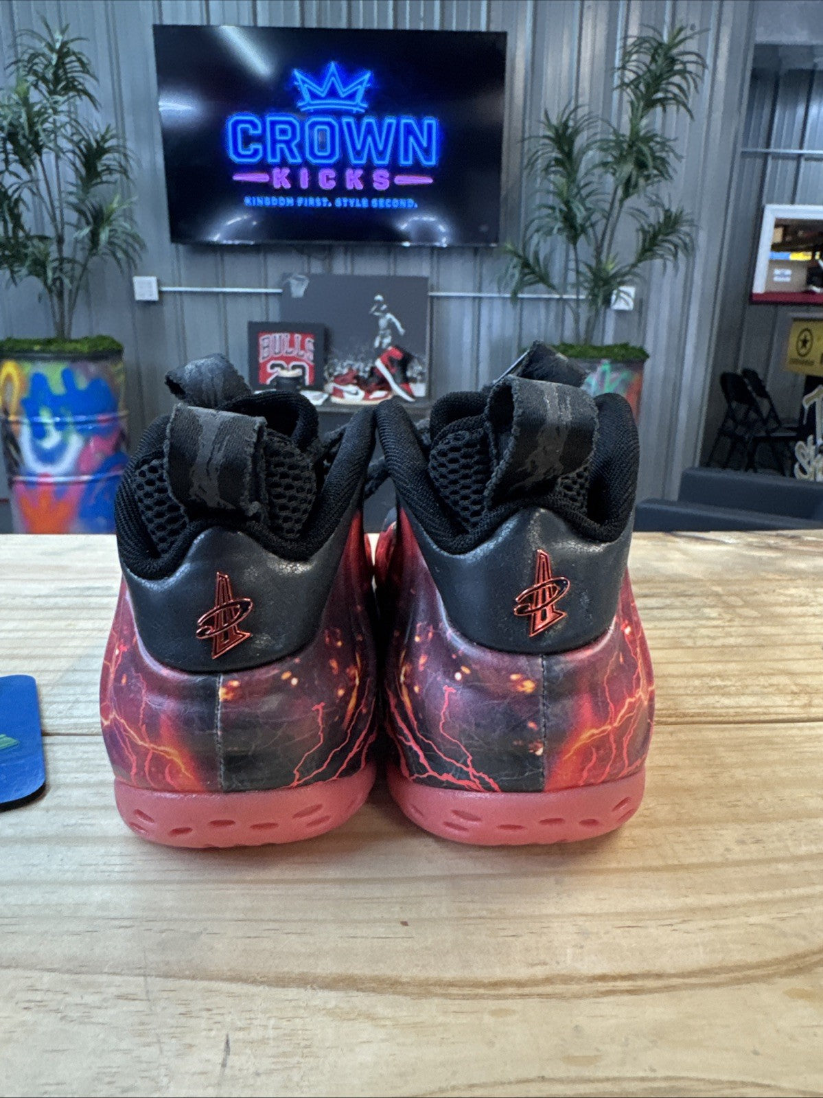 SIZE 7.5 - AIR FOAMPOSITE ONE STRANGER THINGS | TOPLESS OG BOX