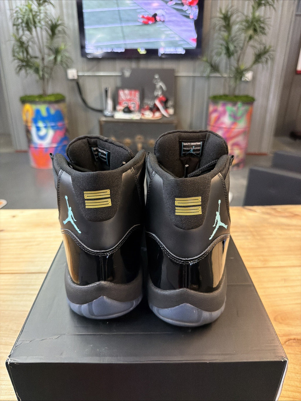 Nike Air Jordan 11 Retro Black / Gamma Blue - Black CT8012-047 Men's Size 13
