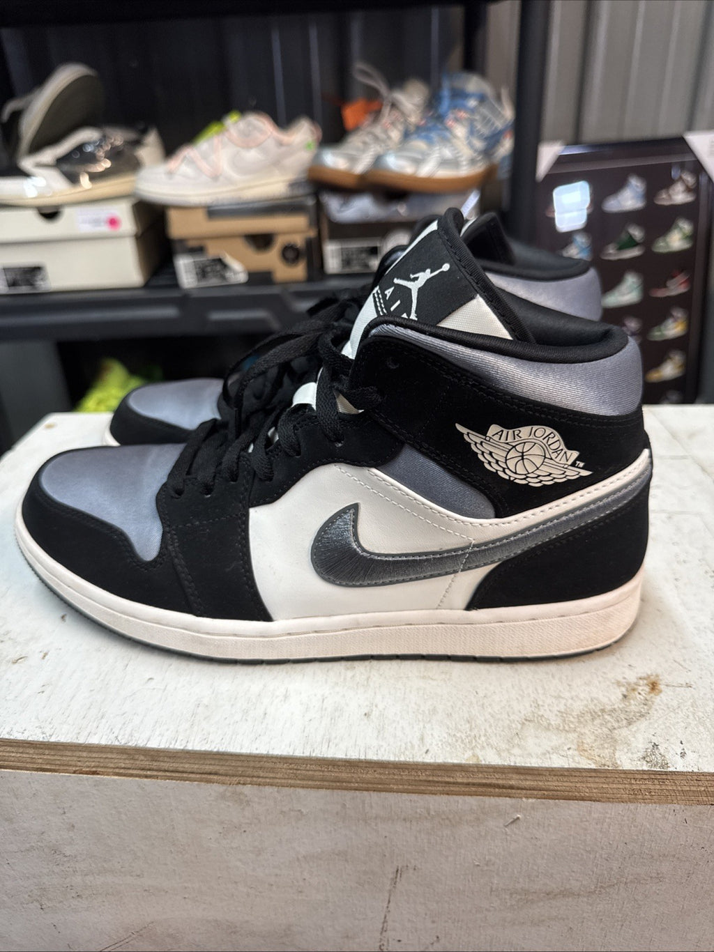 Size 10 Nike Air Jordan One Mid Se Satin Grey Toe | Replacement Box