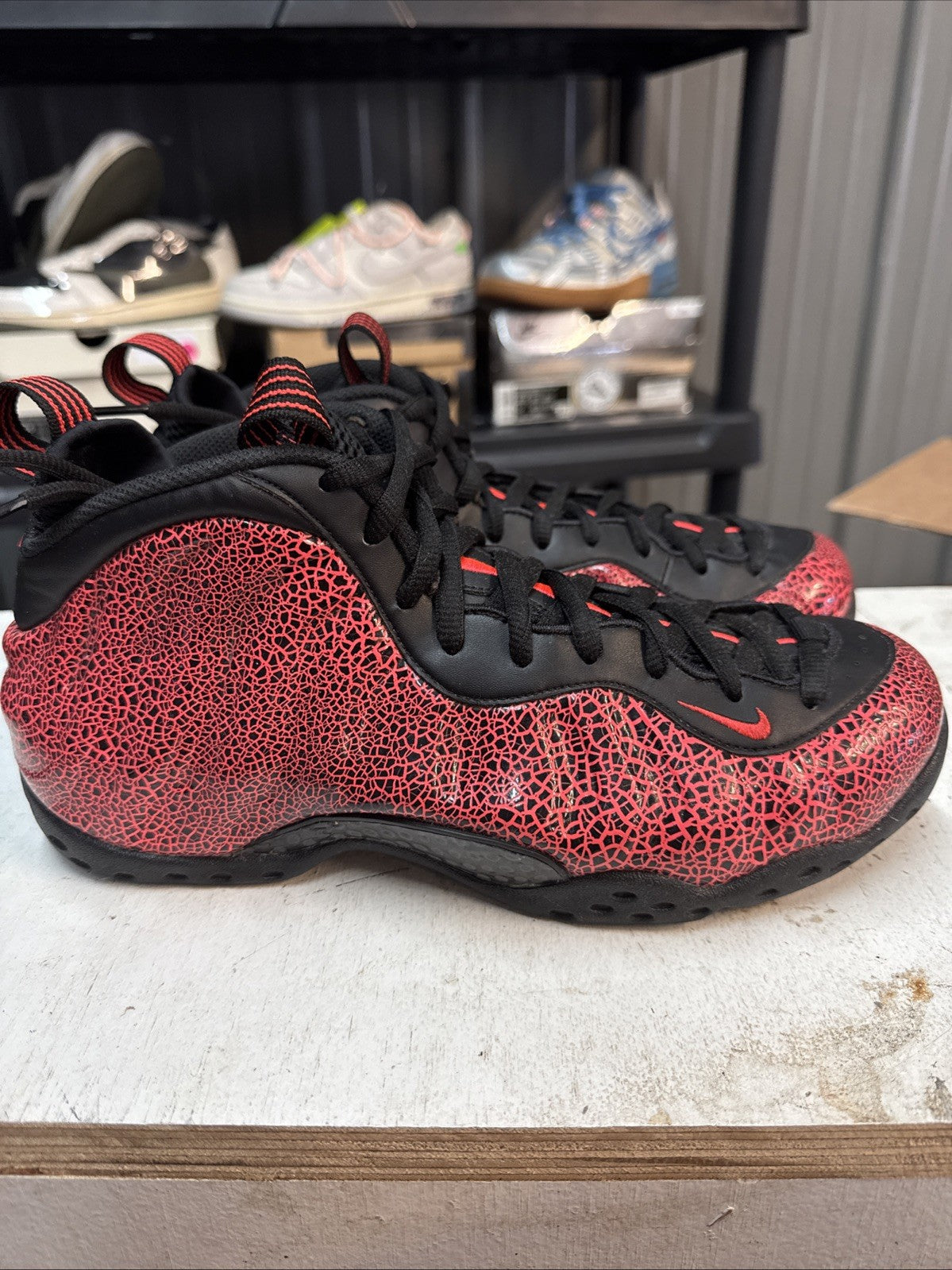 Size 8.5 - Nike Air Foamposite One Cracked Lava | Replacement Box