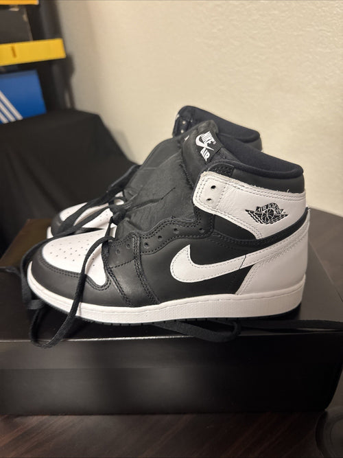 Air Jordan Air Jordan 1 Retro High OG GS 'Black White' Size 5.5y  |  No Box