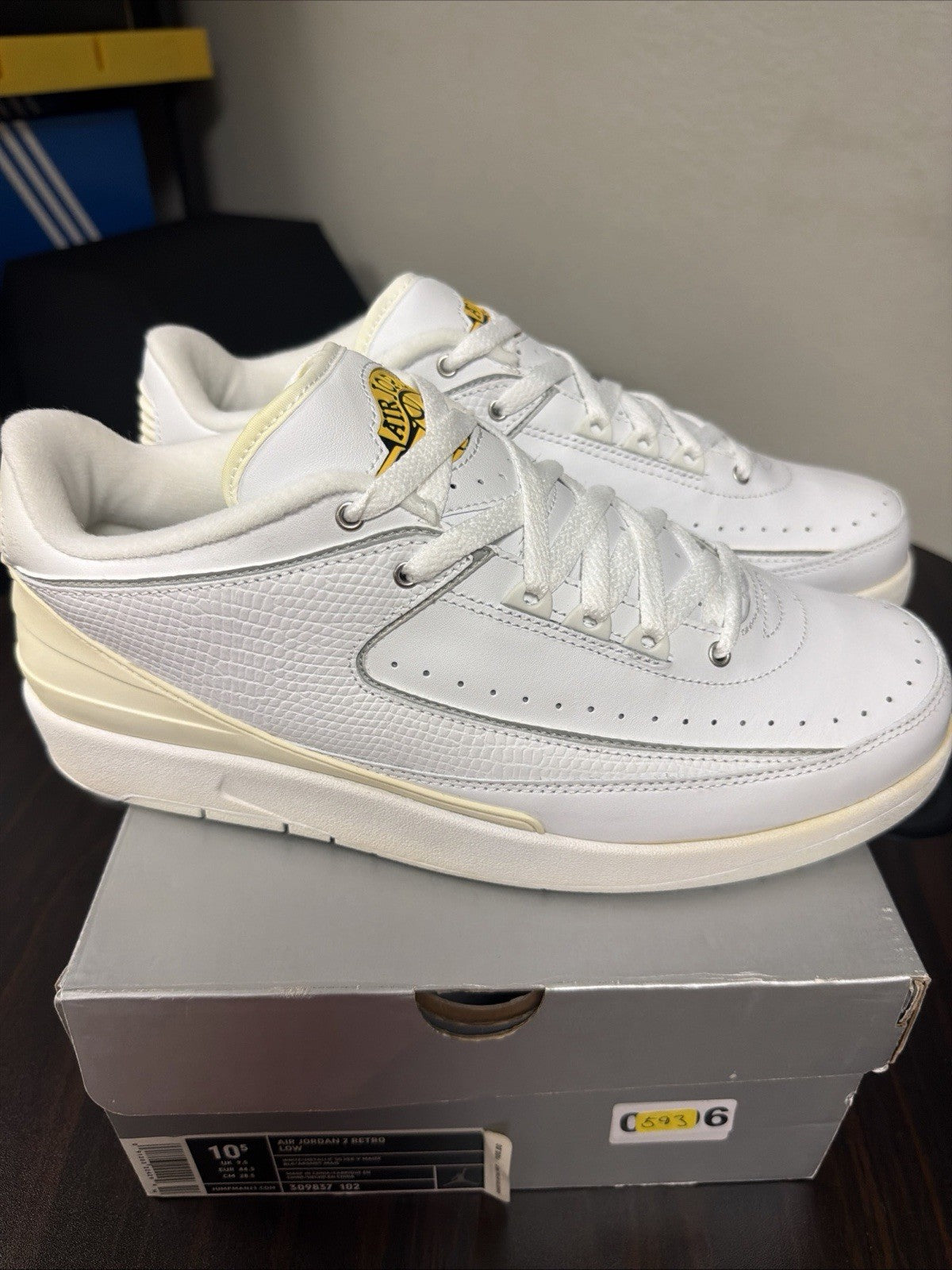 2005 Nike Air Jordan 2 Retro Low "White Varsity Maize" SZ 11