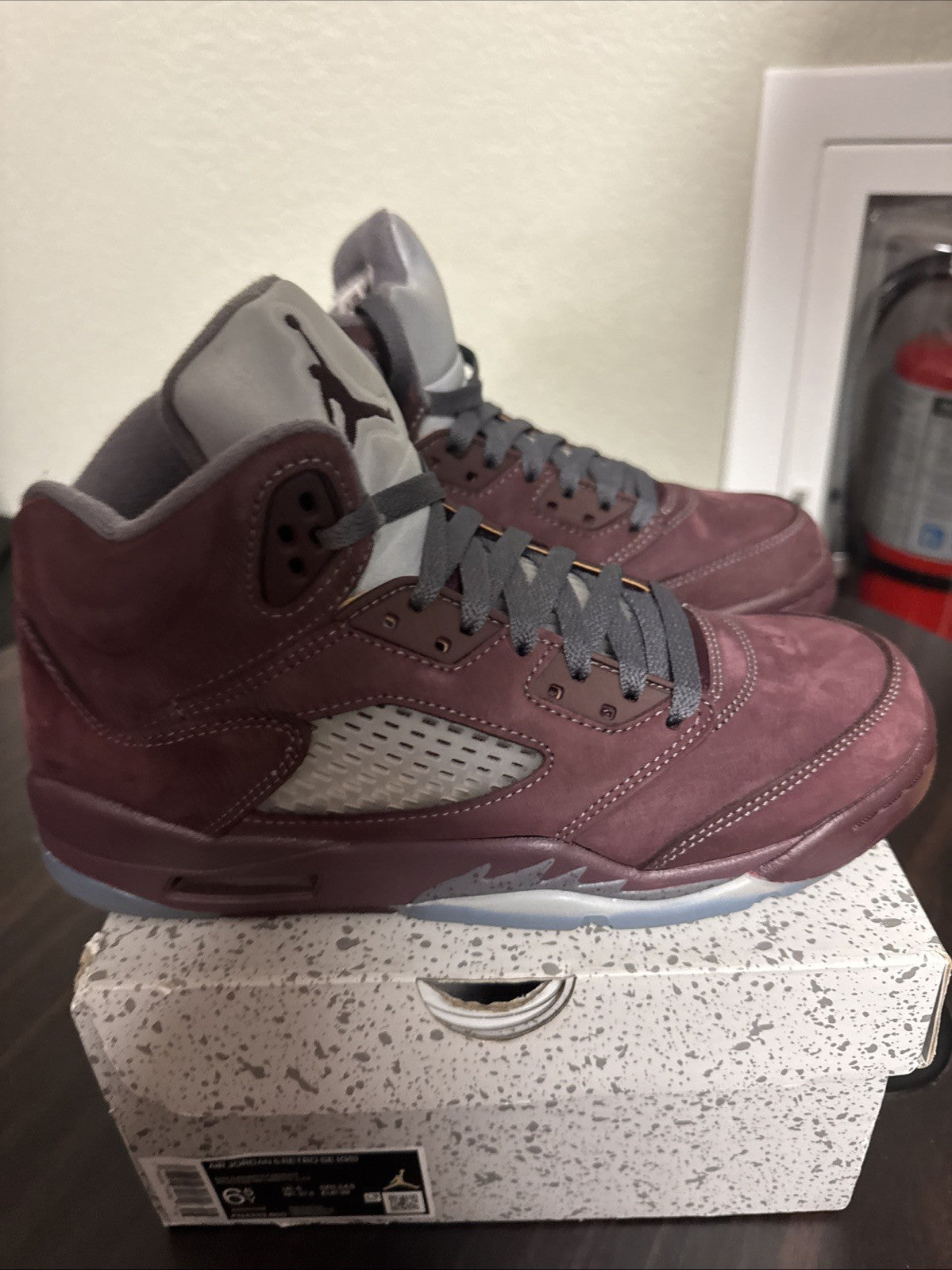 Nike Air Jordan 5 Retro SE Burgundy 2023 GS FN4233-600 Size 6.5Y Sneakers