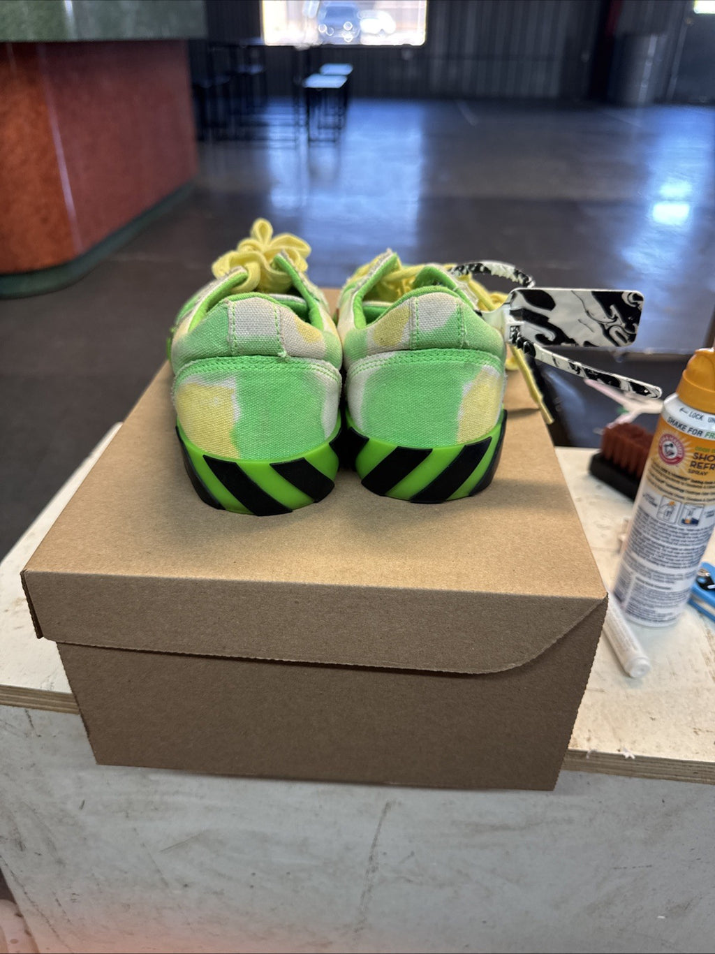Size 5 US - Off-White Vulc Low Tie-Dye | Replacement Box