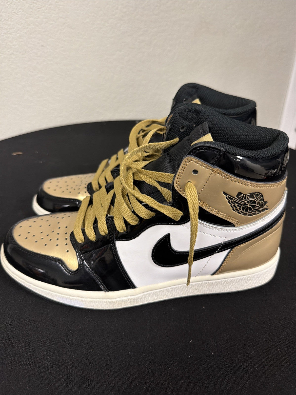 Jordan 1 Retro OG NRG High Gold Toe Size 9.5