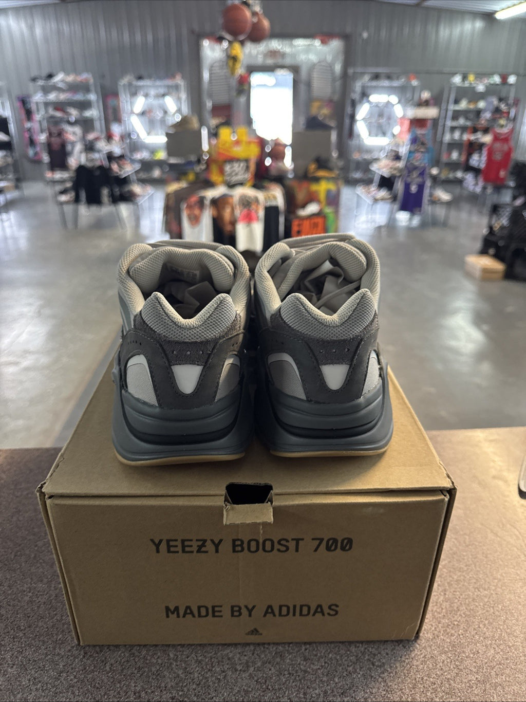 adidas YEEZY Boost 700 V2 Tephra | Wore Once