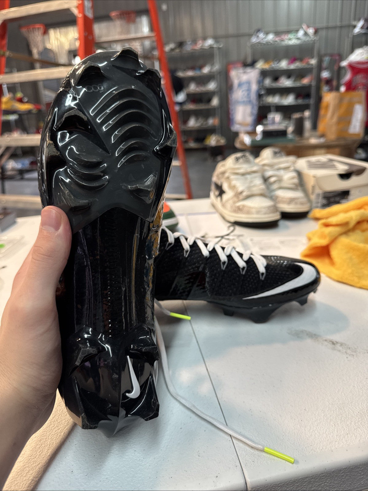 Size 8.5 - Nike Vapor Edge 360 Untouchable Football Cleats | Replacement Box