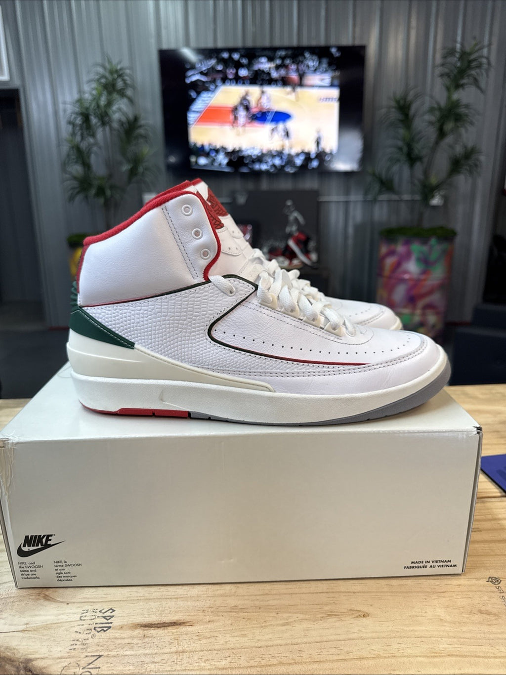 Size 11 - AIR JORDAN RETRO 2 "ORIGINS" | Wore Once