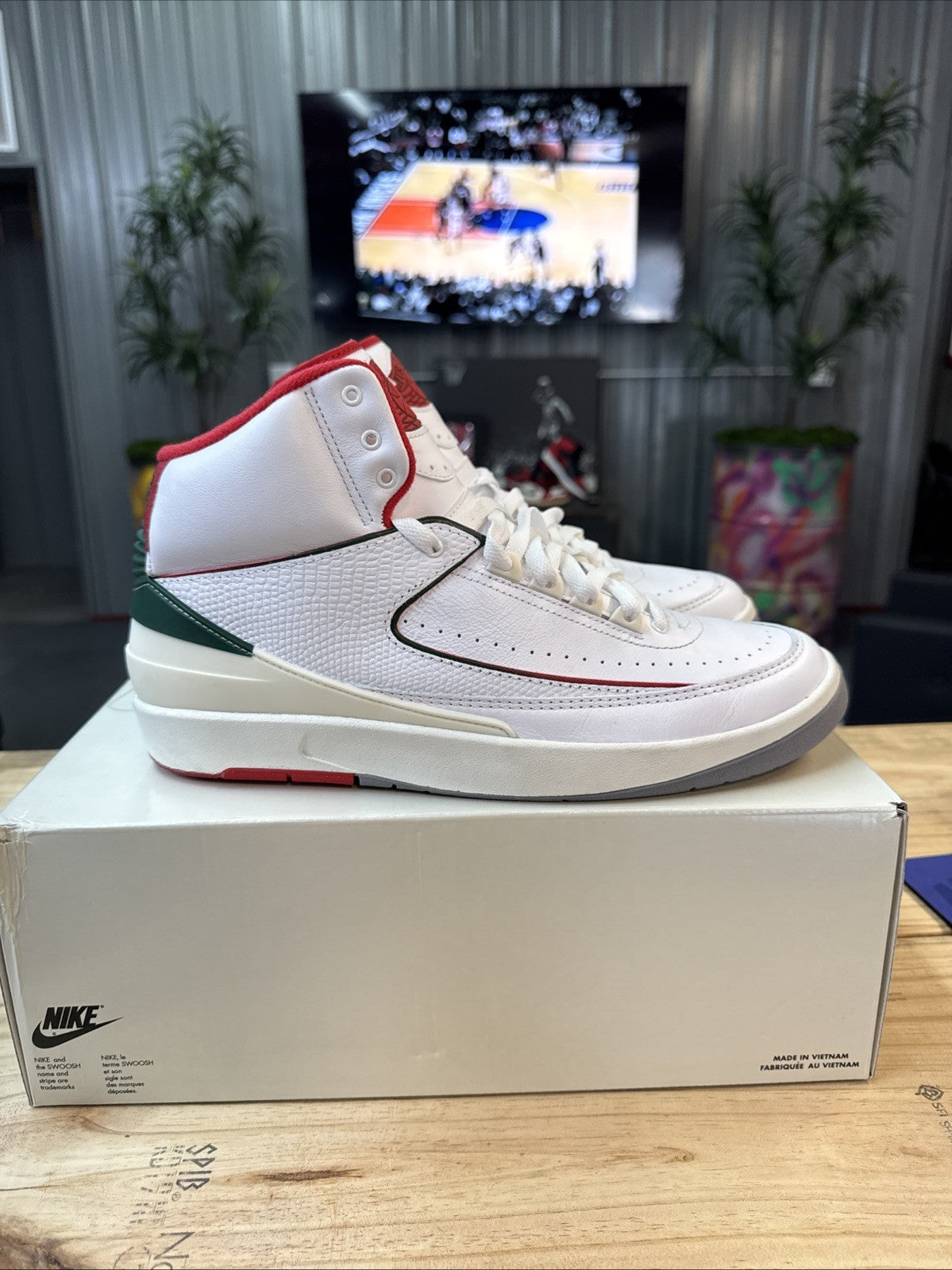Size 11 - AIR JORDAN RETRO 2 "ORIGINS" | Wore Once