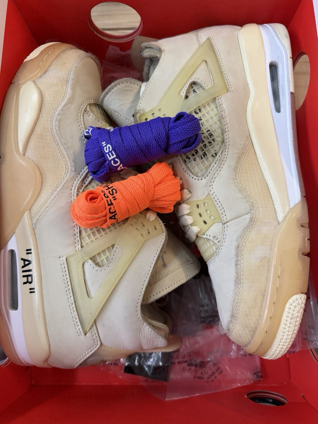Size 11 - Jordan 4 SP x Off-White Mid Sail W