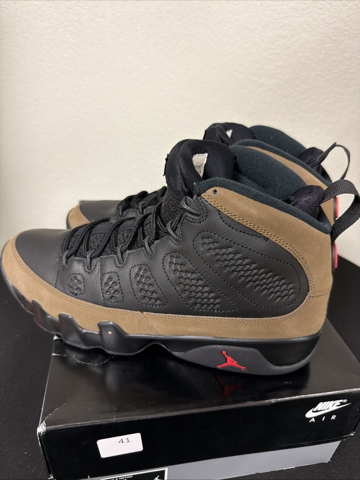Size 11 - Air Jordan 9 Retro 2024 Olive