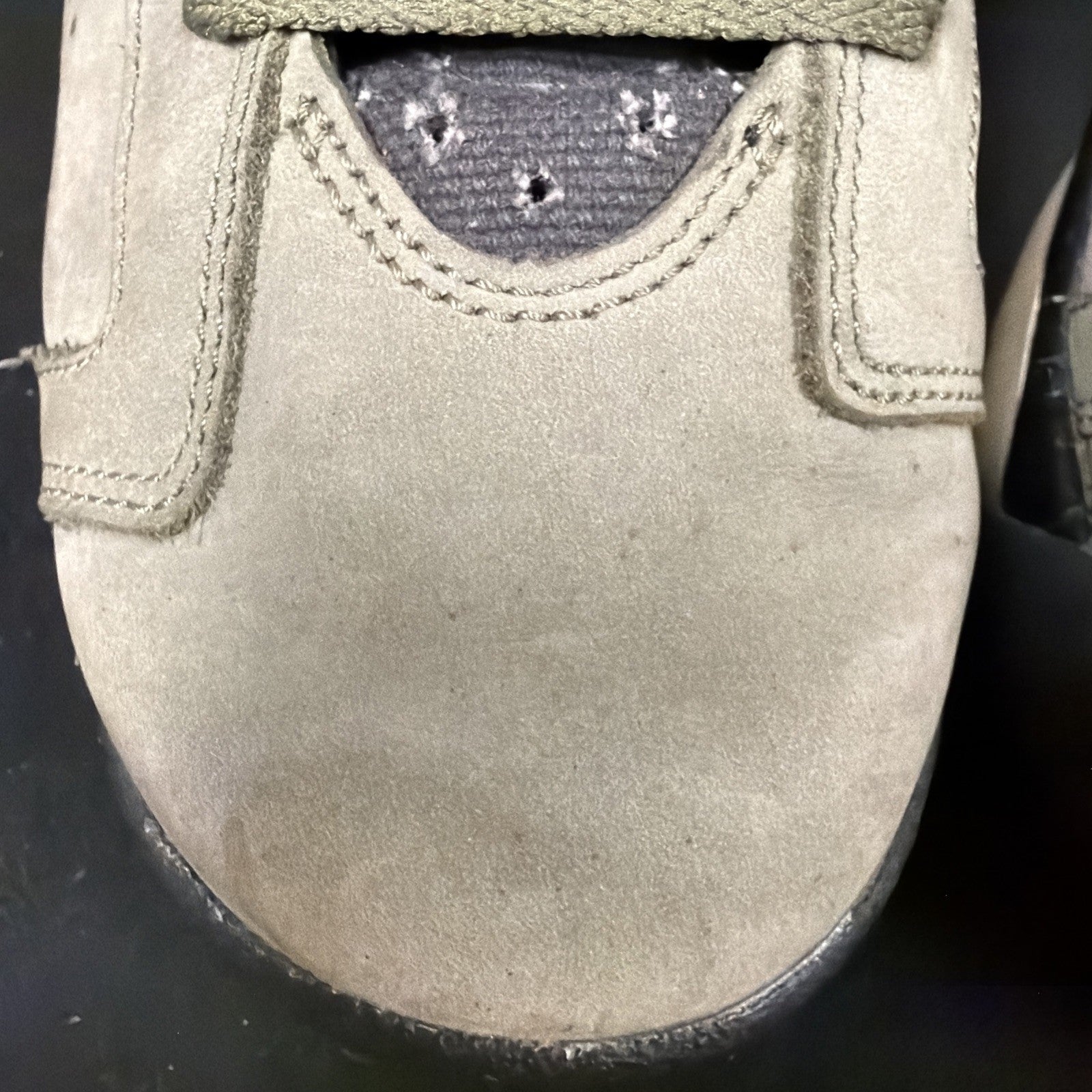 Nike Air Jordan 6 Travis Scott Olive Green Size 7 Pre-Owned