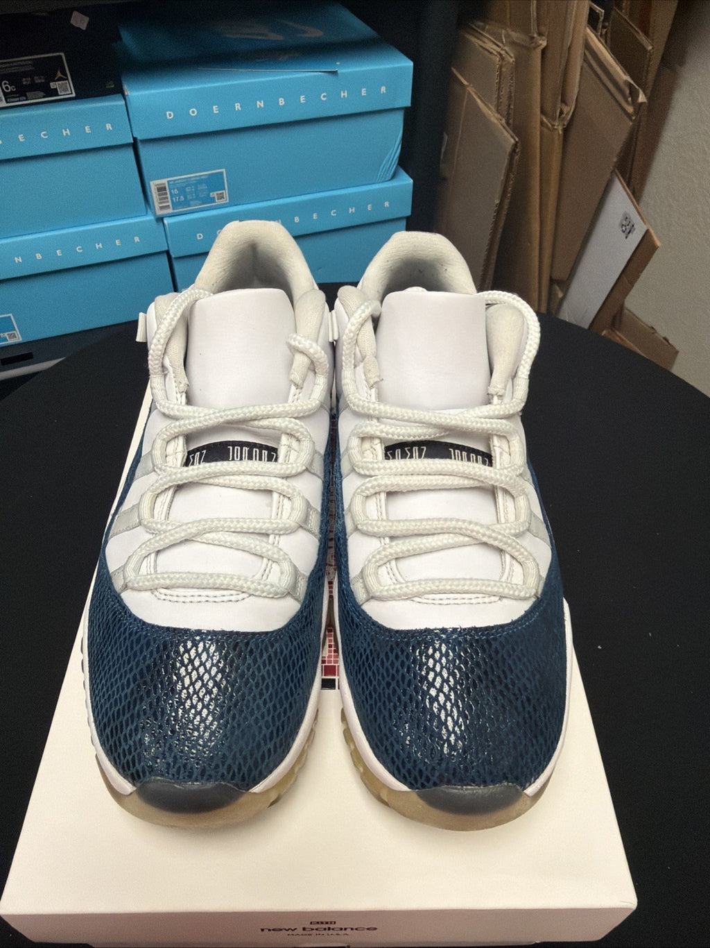 Jordan Air Jordan 11 Retro Low LE Snakeskin White Black Navy CD6846-102 2019