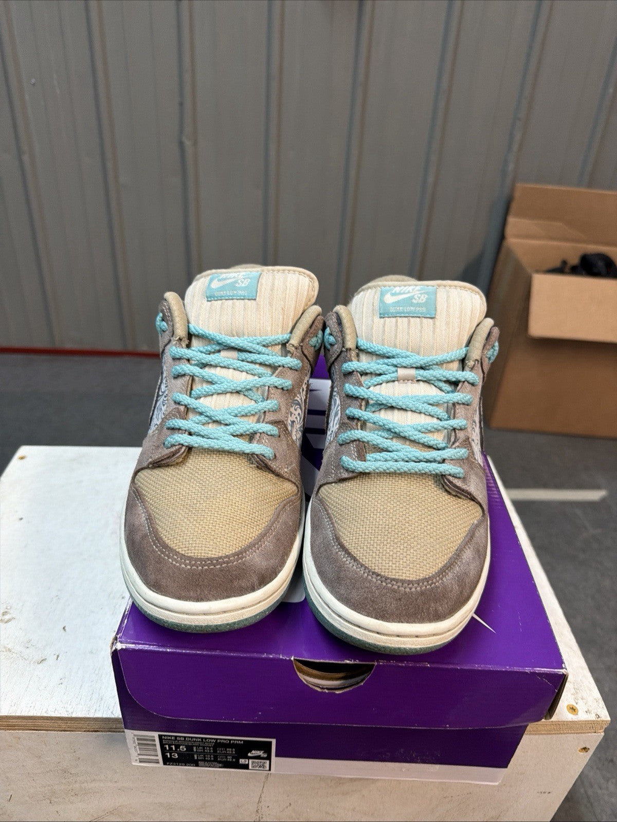 Nike SB Dunk Low Big Money Savings Skateboarding Shoes - Men's Size 11.5