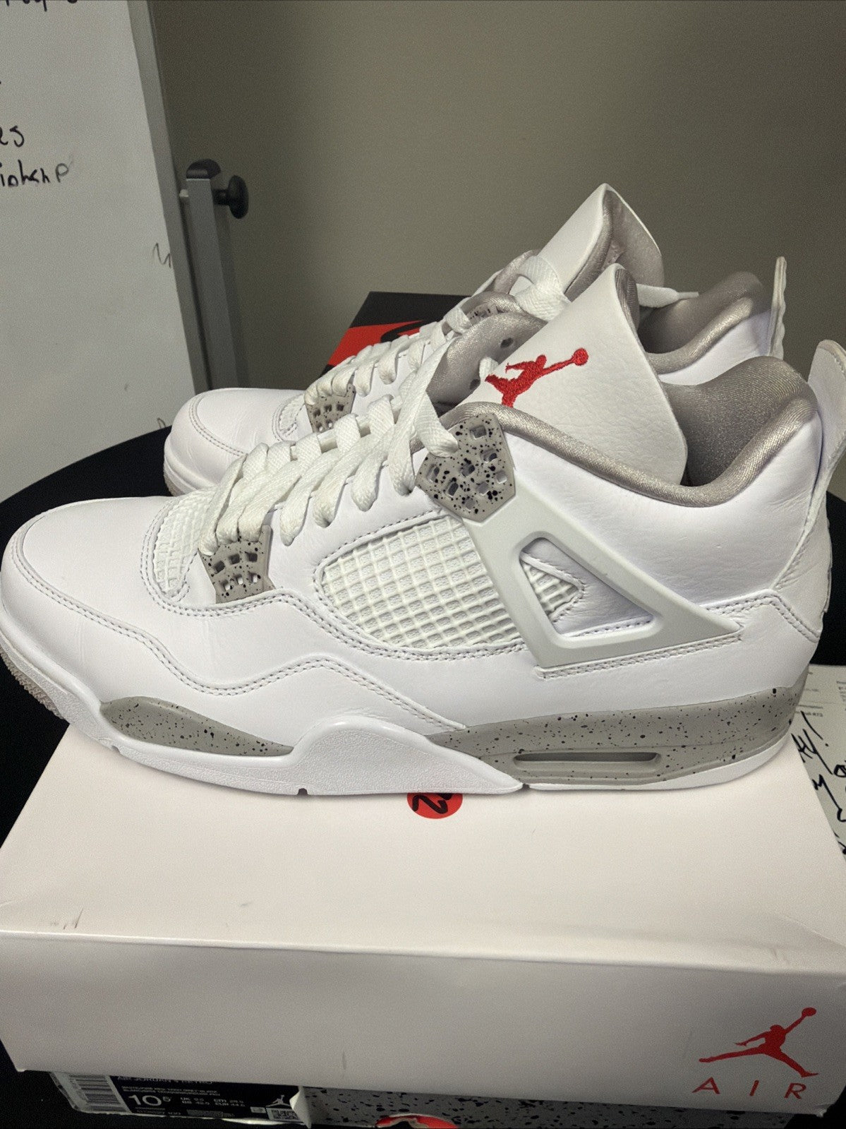 Air Jordan 4 Retro White Oreo Men's Size 10.5 CT8527-100