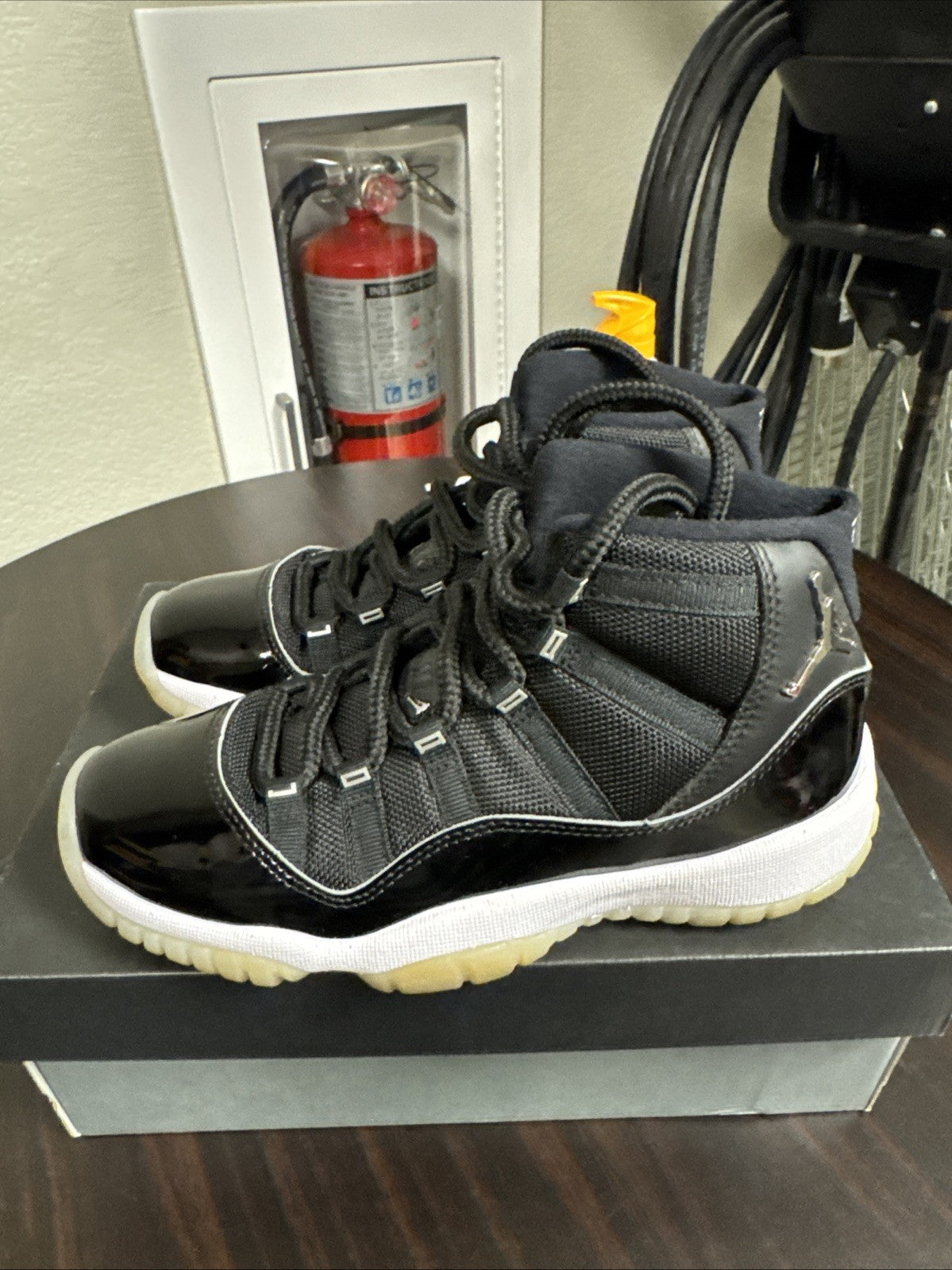 Nike Air Jordan 11 Retro Jubilee GS Size 4.5Y Space Jam Concord XI 378038 011