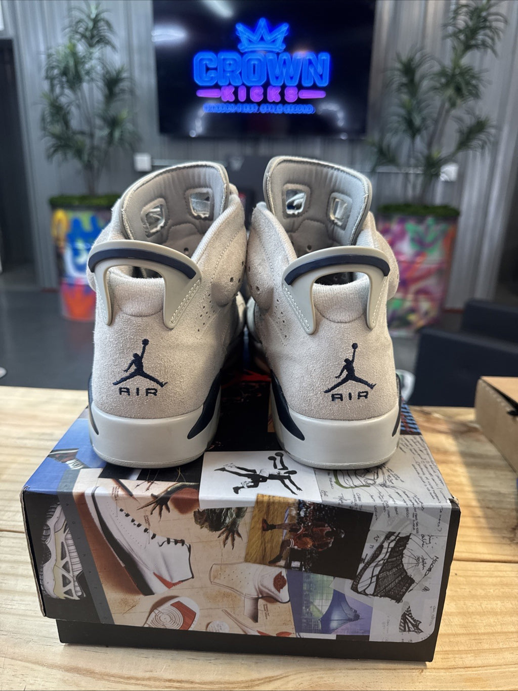 Size 10 - Jordan 6 Retro Mid Georgetown