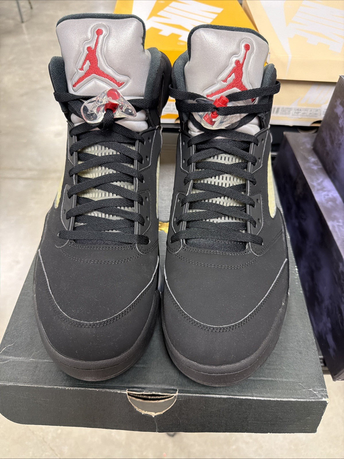2016 Nike Air Jordan 5 V Retro OG Black Red Metallic Silver Ice 845035-003 sz 17
