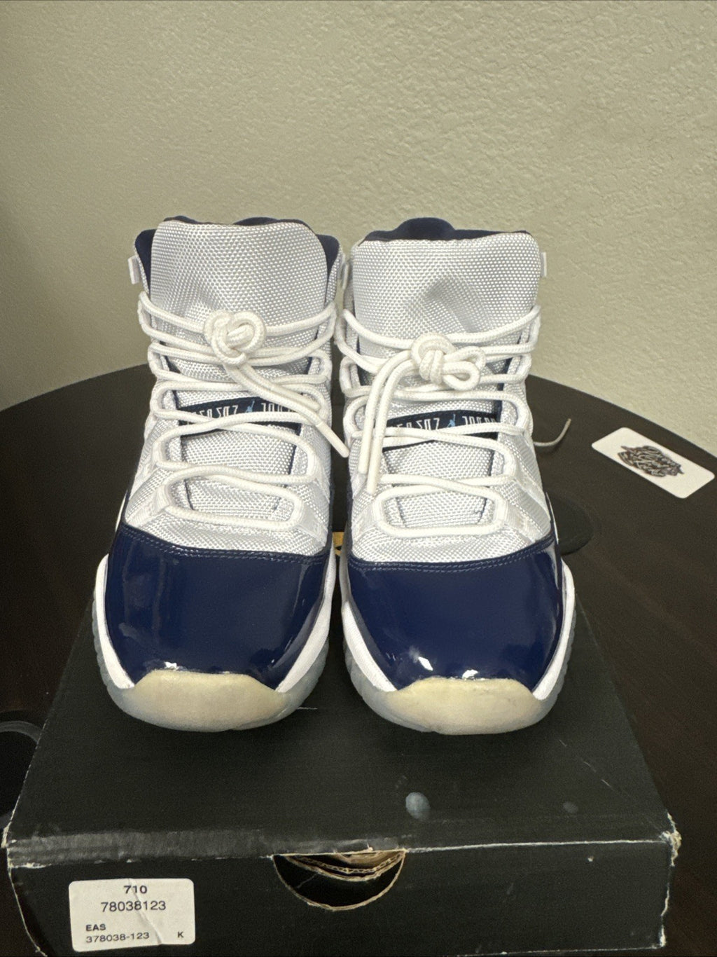 Nike Air Jordan 11 XI Retro Youth Win Like 82 White Blue Size 5Y | Worn Once