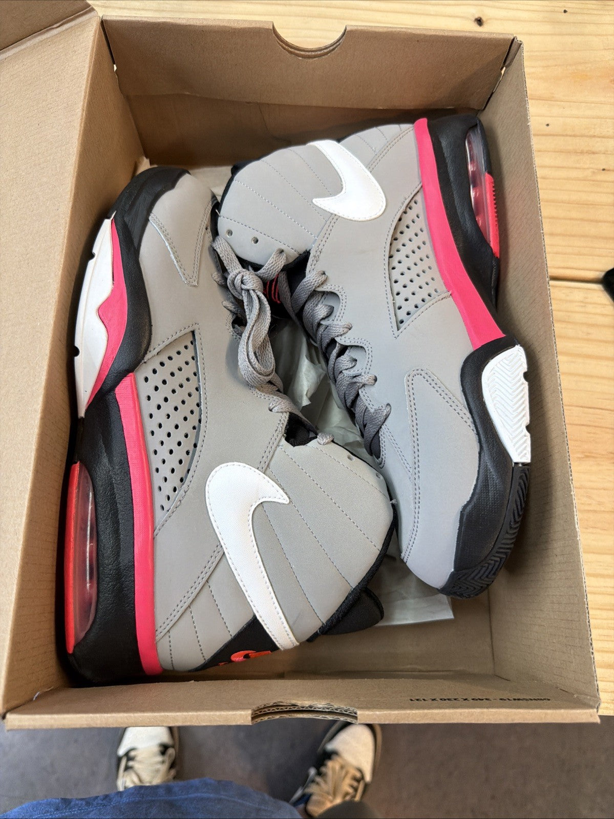 Nike Air Maestro Flight Pippen 472499-060 Mens Size 9…. 2012 Shoes
