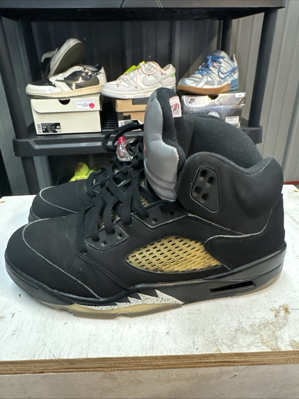 Size 8.5 - Air Jordan 5 Black Metallic 2016 | No Box
